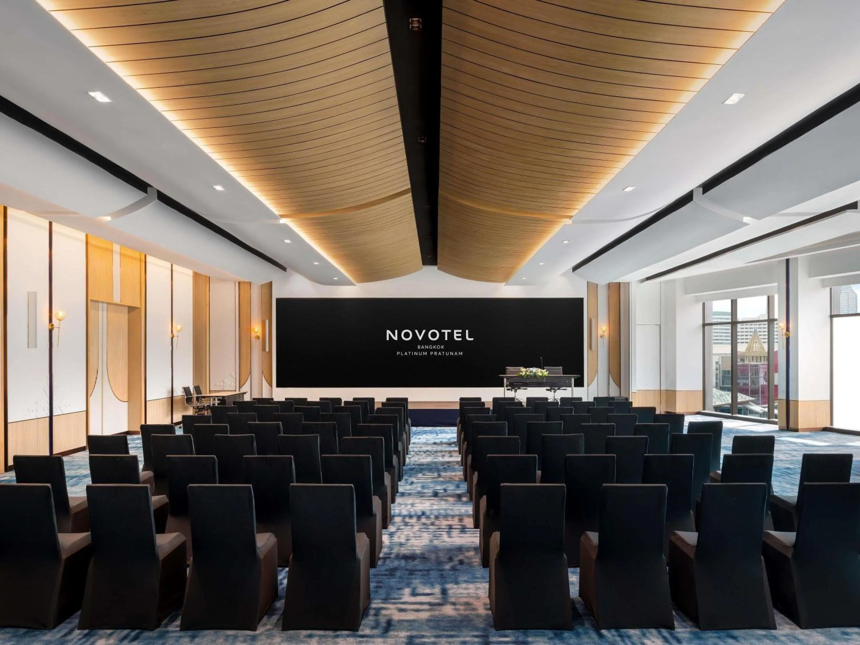 Meeting/conference room in Novotel Bangkok Platinum Pratunam