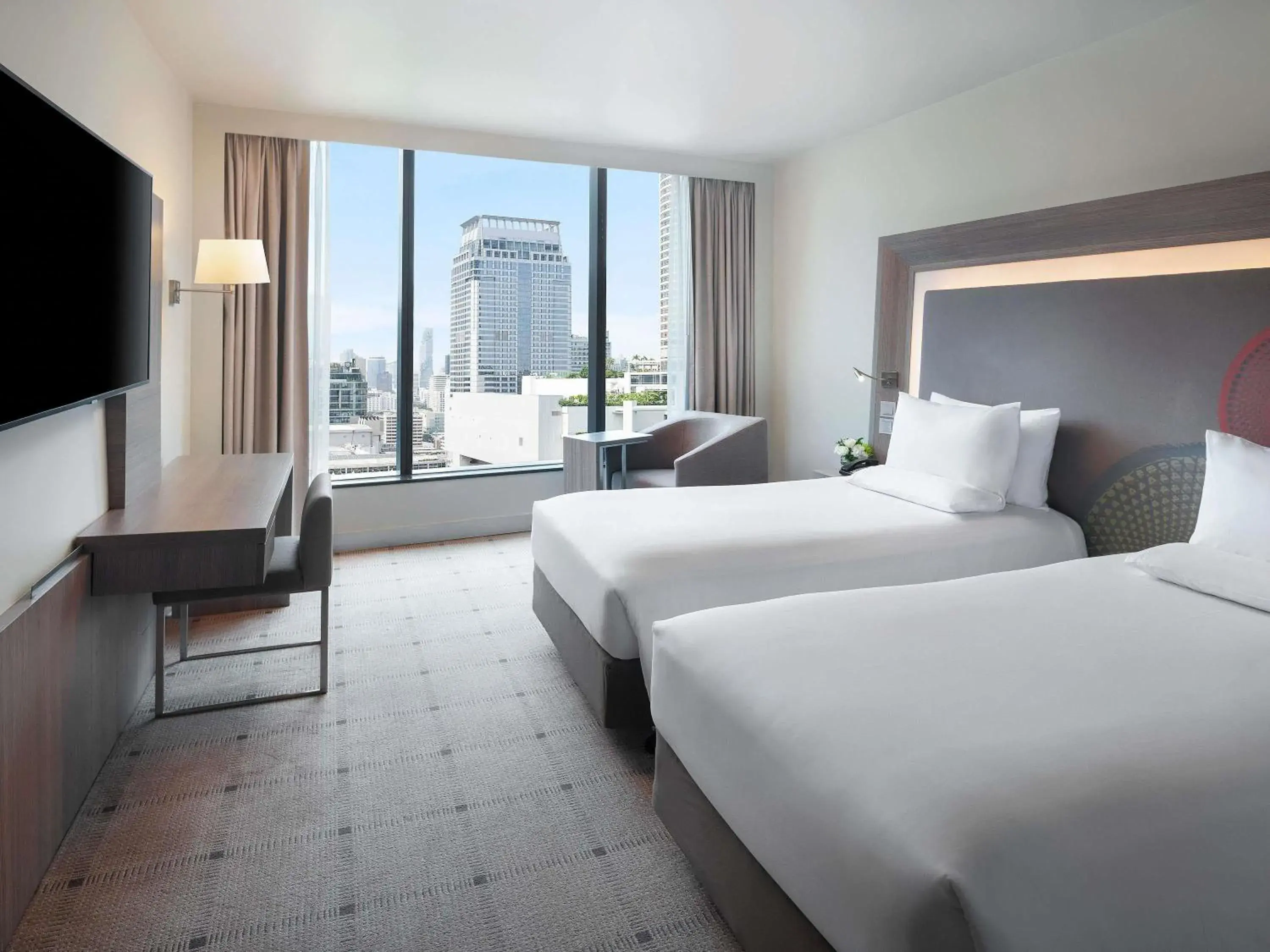 Premier Twin Room with Park View in Novotel Bangkok Platinum Pratunam Premier Twin Room with Park View in Novotel Bangkok Platinum Pratunam