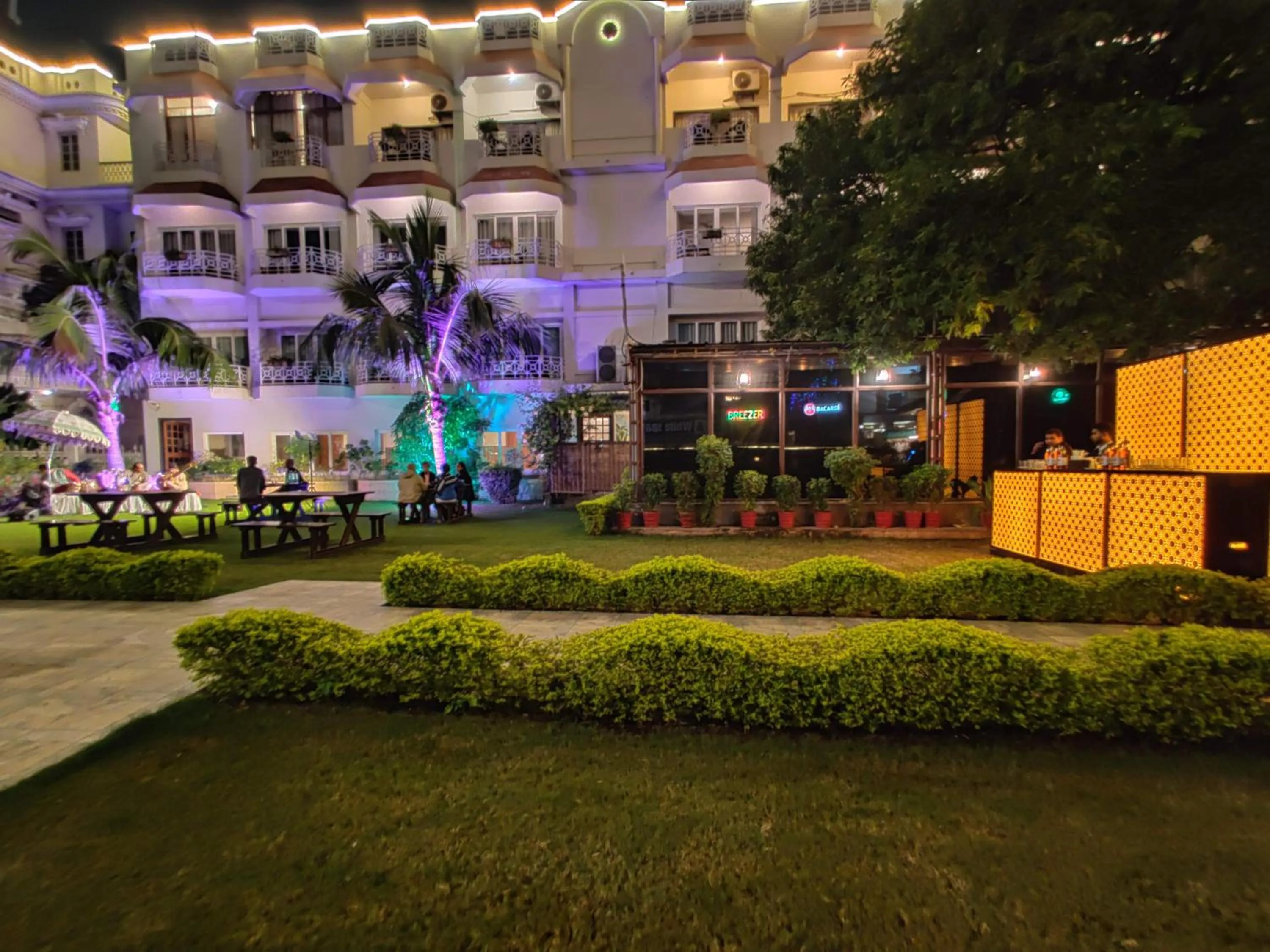 Hotel Surya, Kaiser Palace