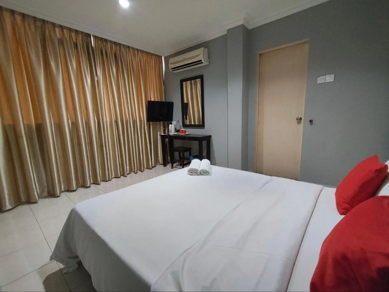 Bed in Puteri Ampang Hotel