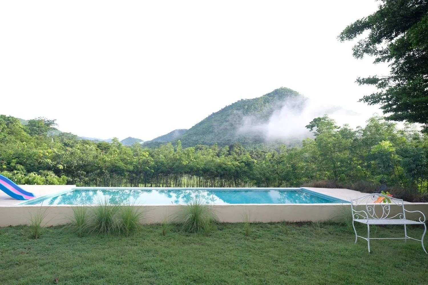 Swimming pool in Hi-scene Resort
