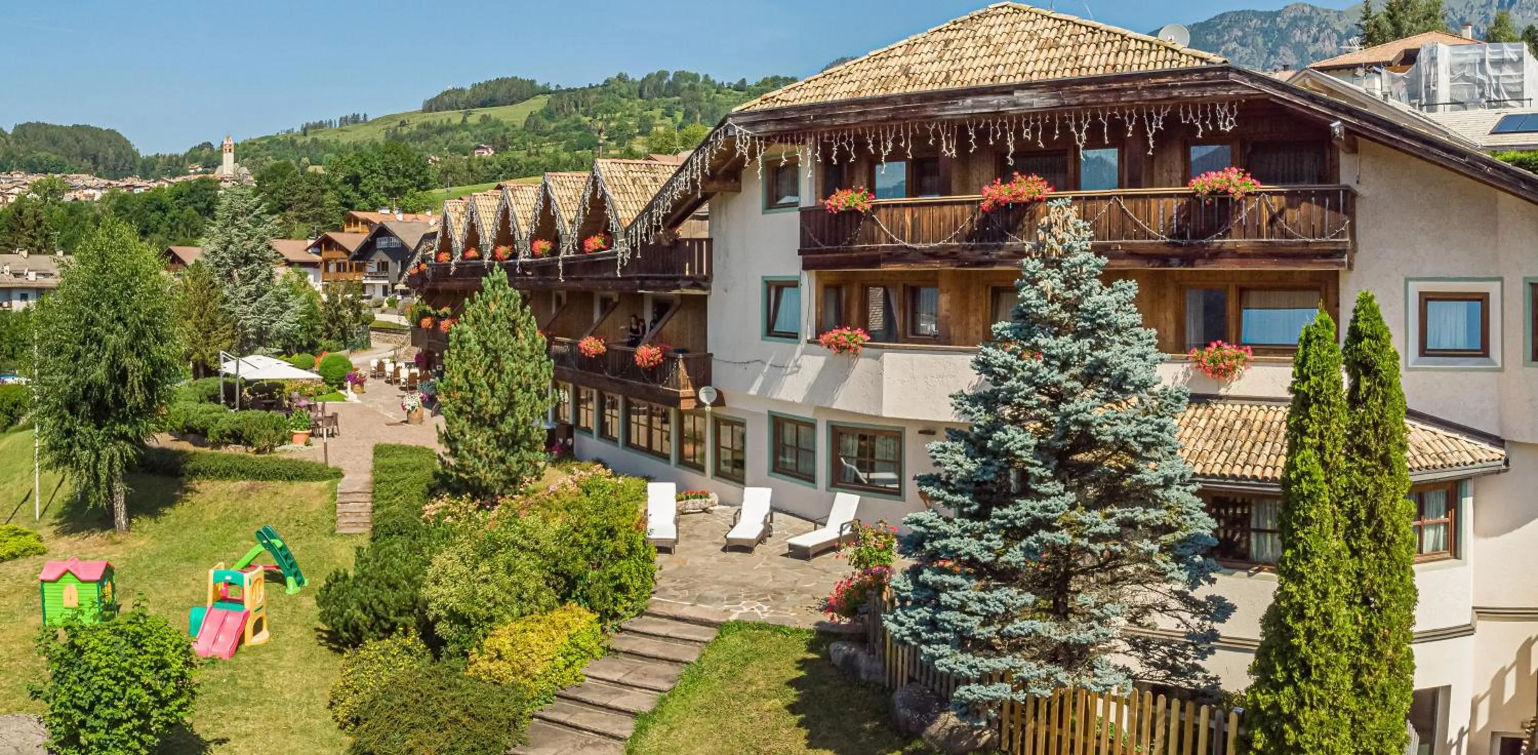 Property building in Park Hotel Bellacosta