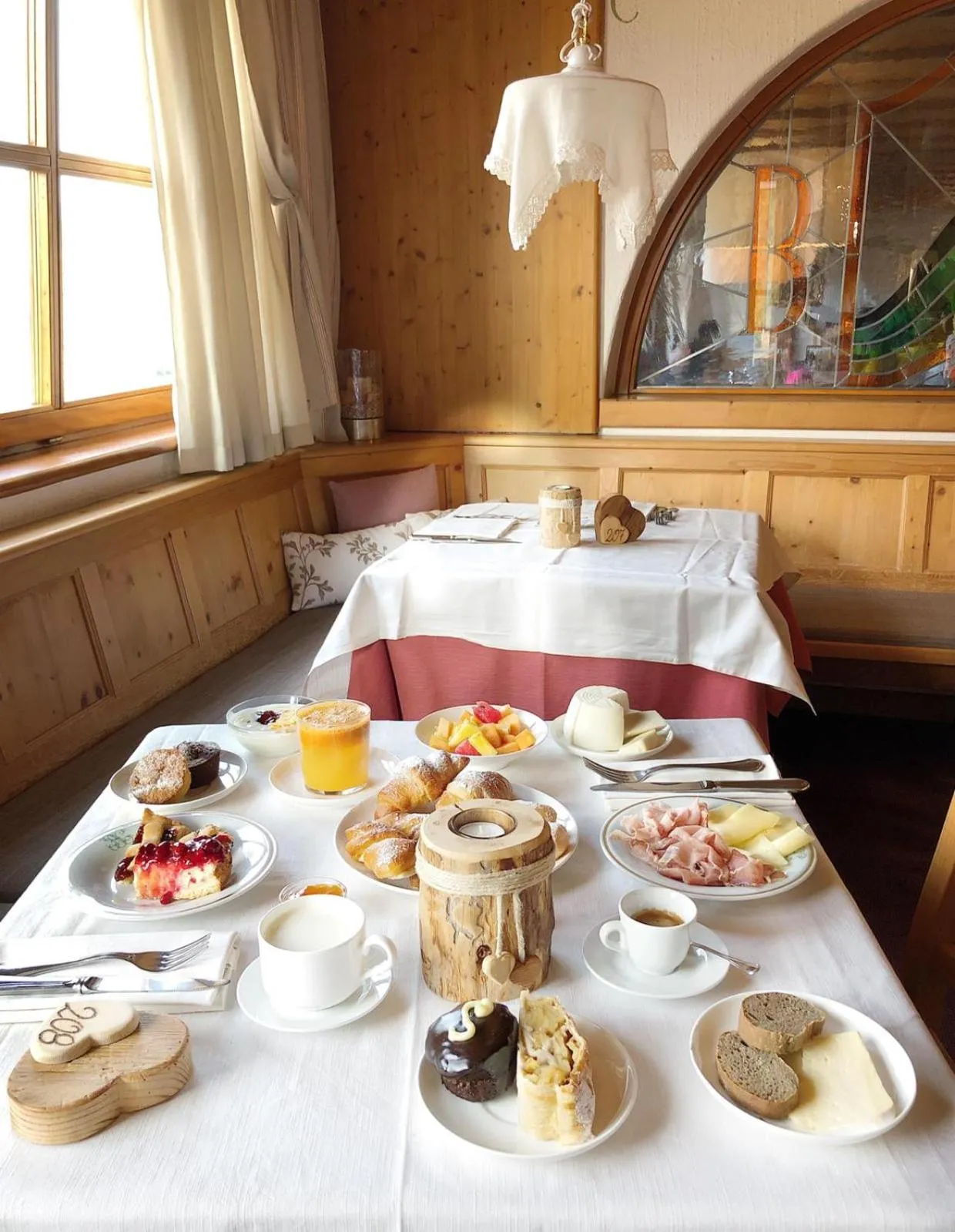 Buffet breakfast in Park Hotel Bellacosta