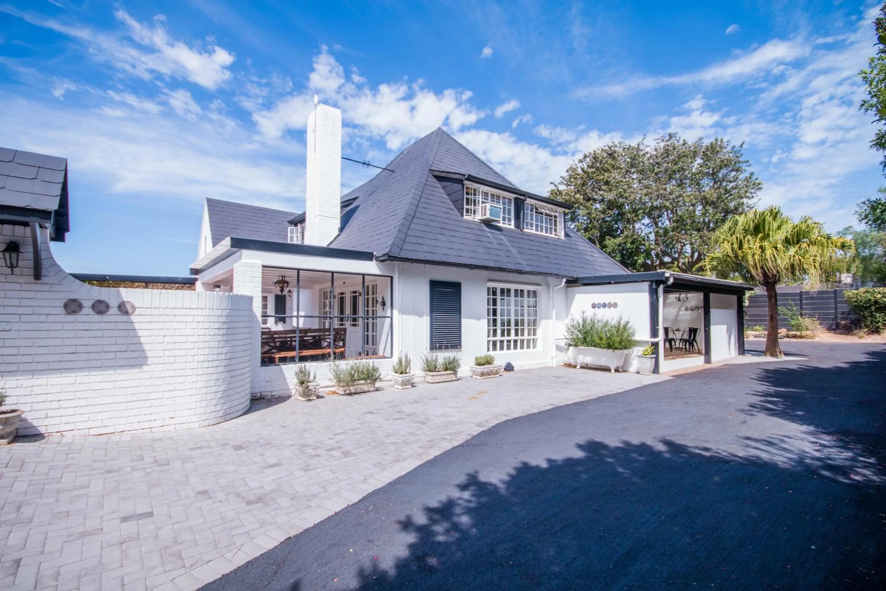 Property building in Forest Hall Guest House