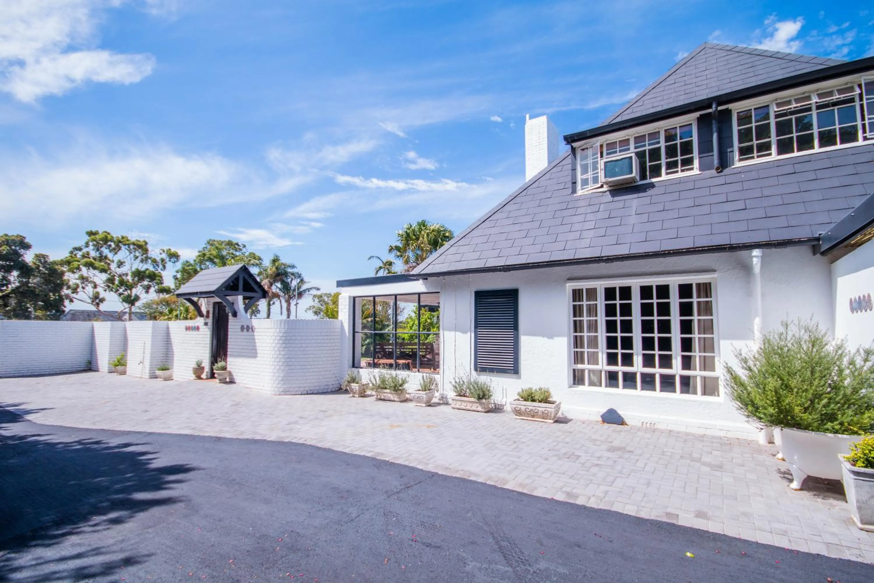 Property building in Forest Hall Guest House