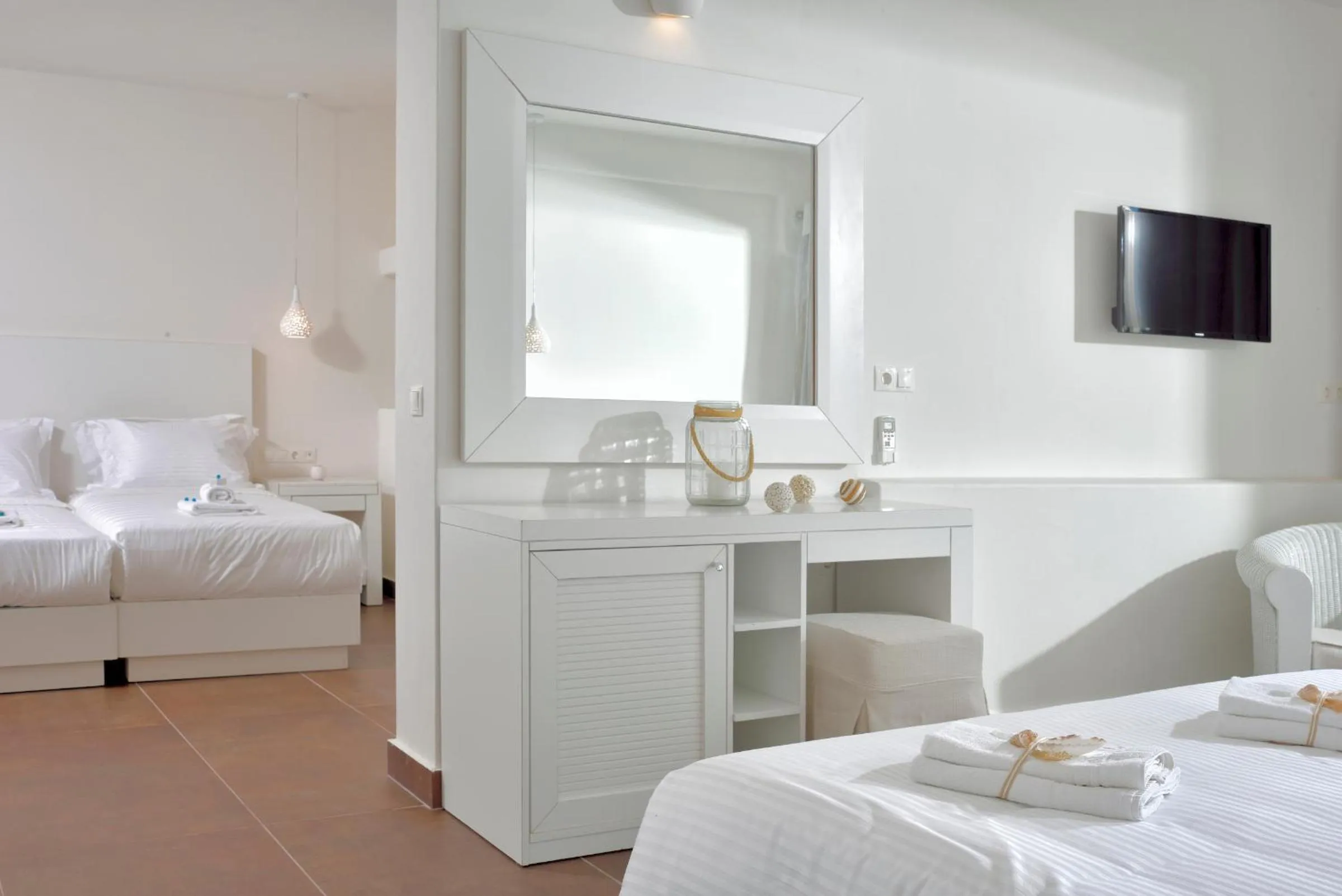 Property building, Bed in Jenny's Summer Houses