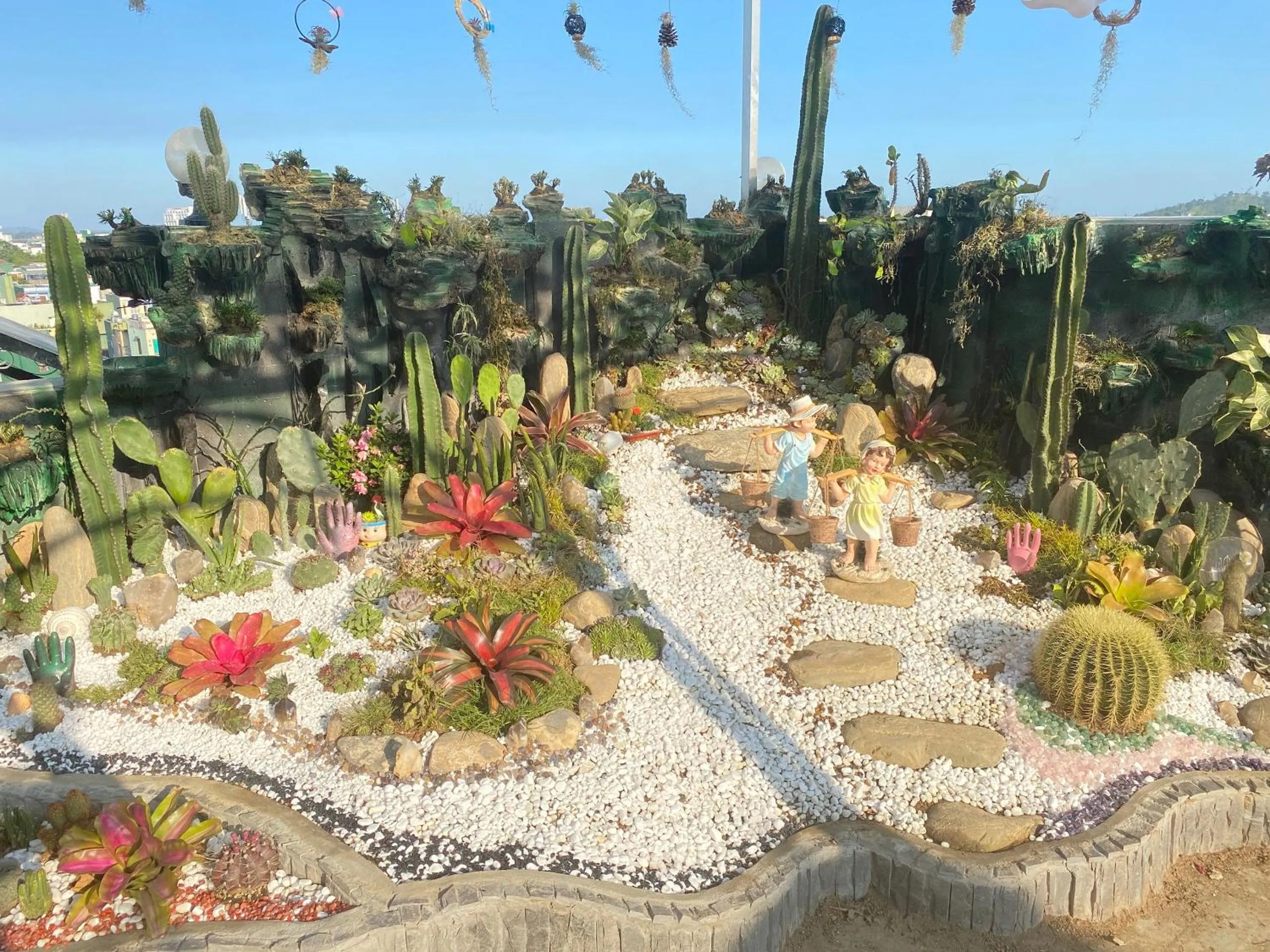 Garden in King Hotel Quang Ngai