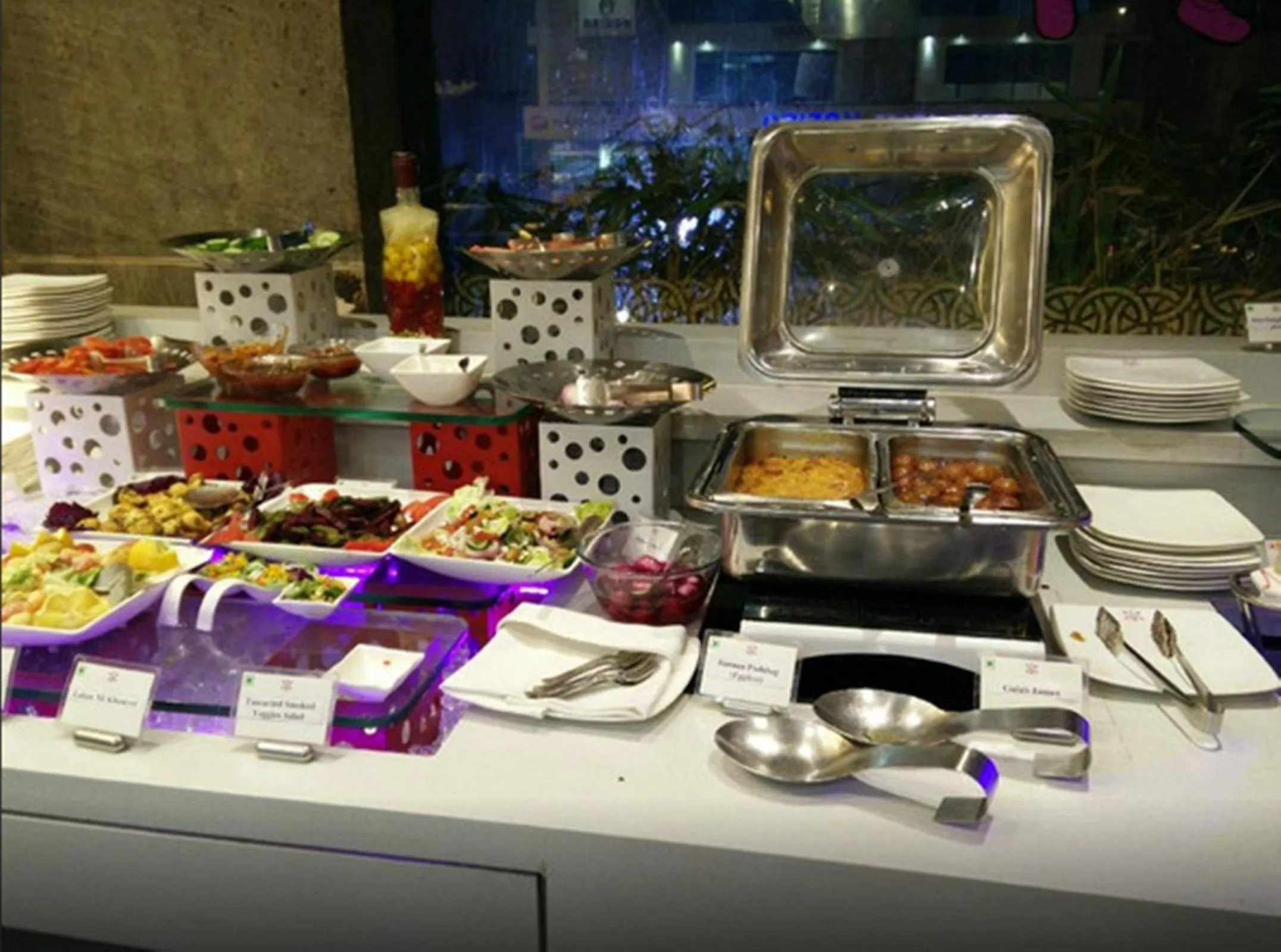 Restaurant/places to eat in Royal Orchid Central Vadodara