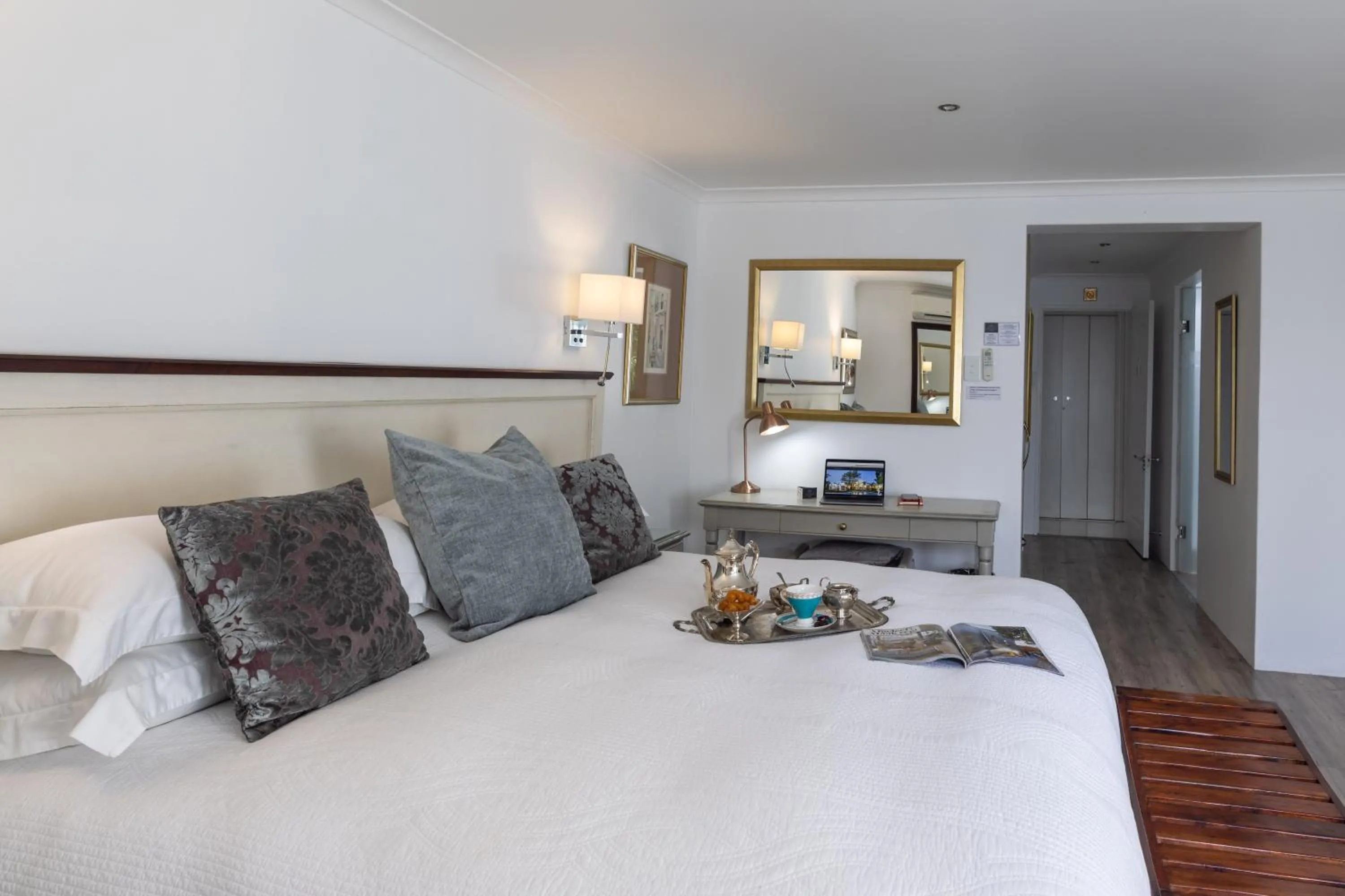 Bed in Cape Pillars Boutique Hotel