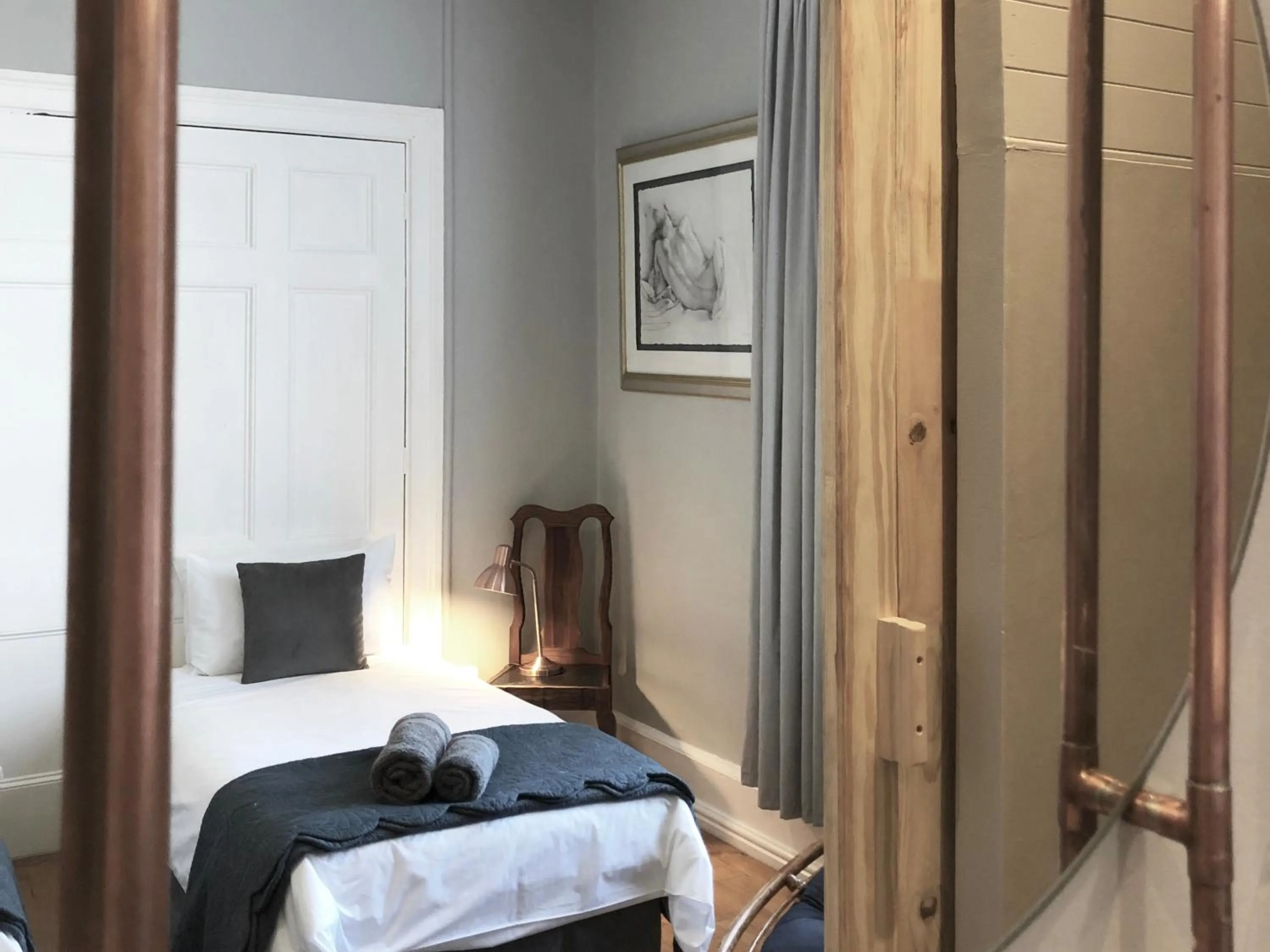 Bed in At The Loerie