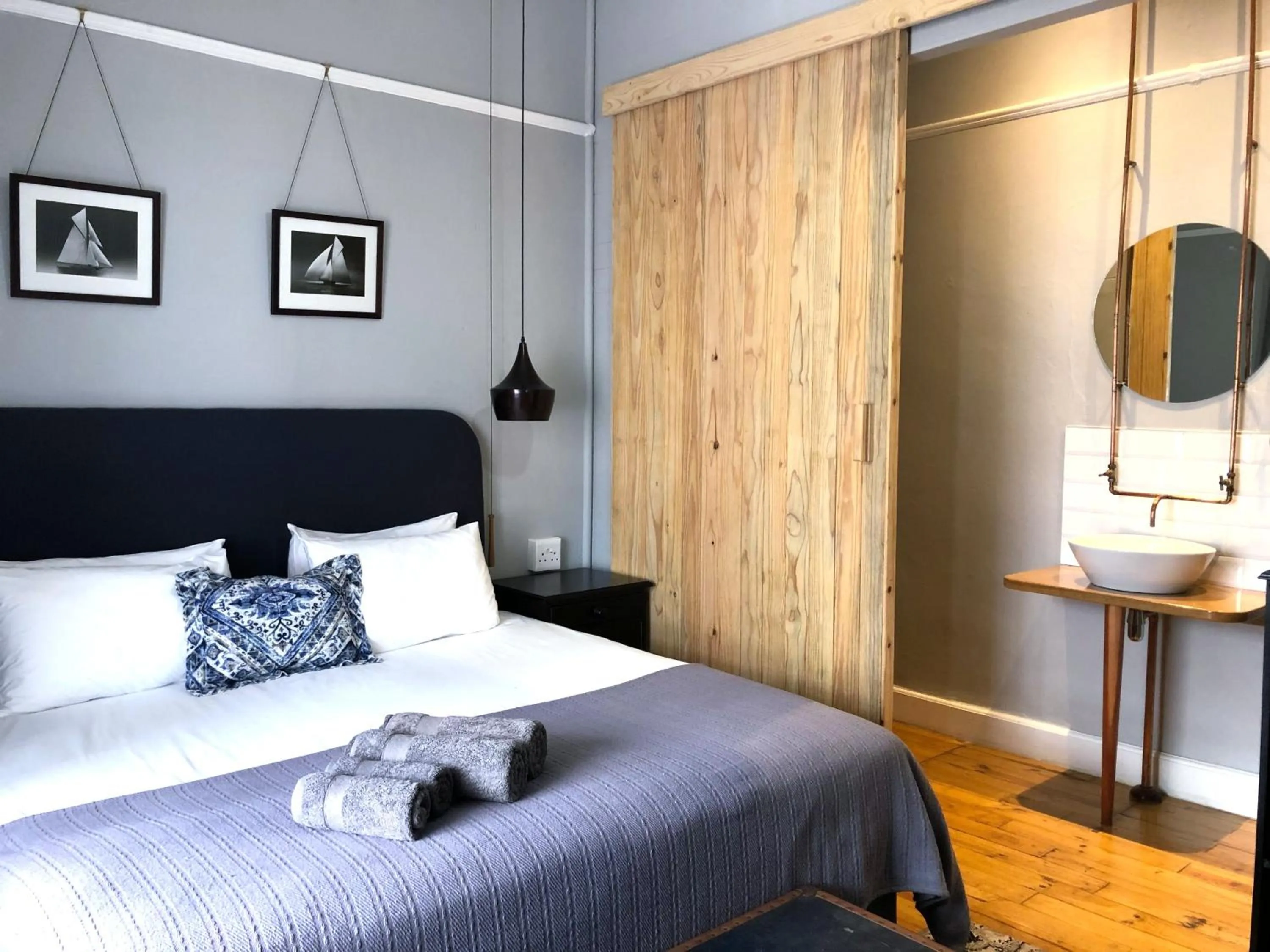 Bed in At The Loerie