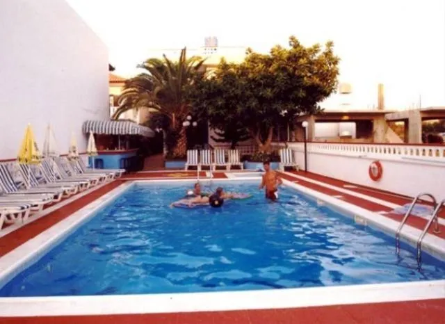 Guests in Eleni Apartments