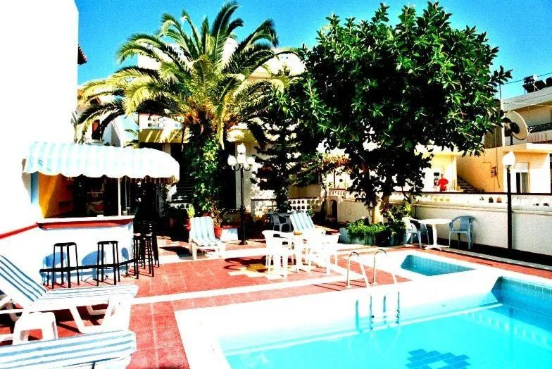 Swimming pool in Eleni Apartments