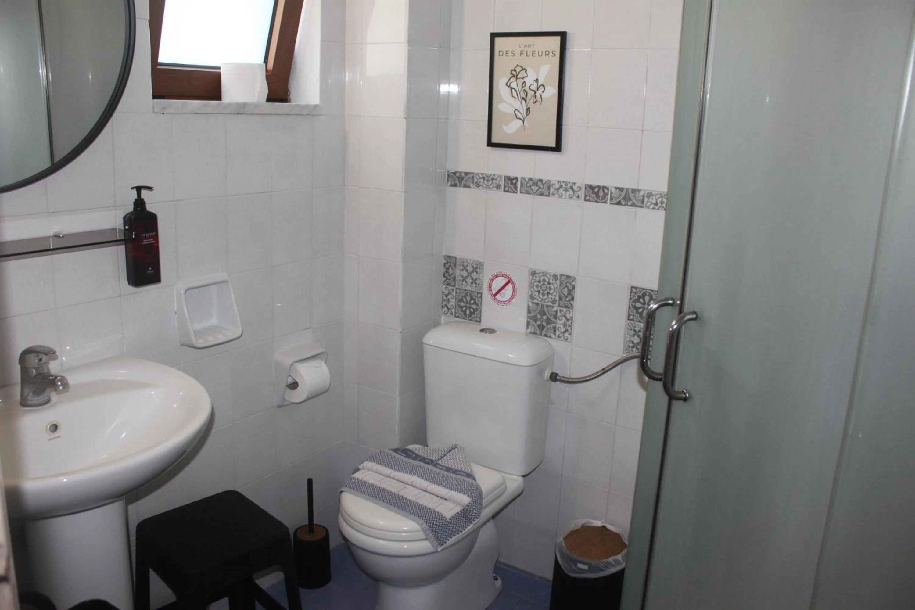 Vallian Village Hotel