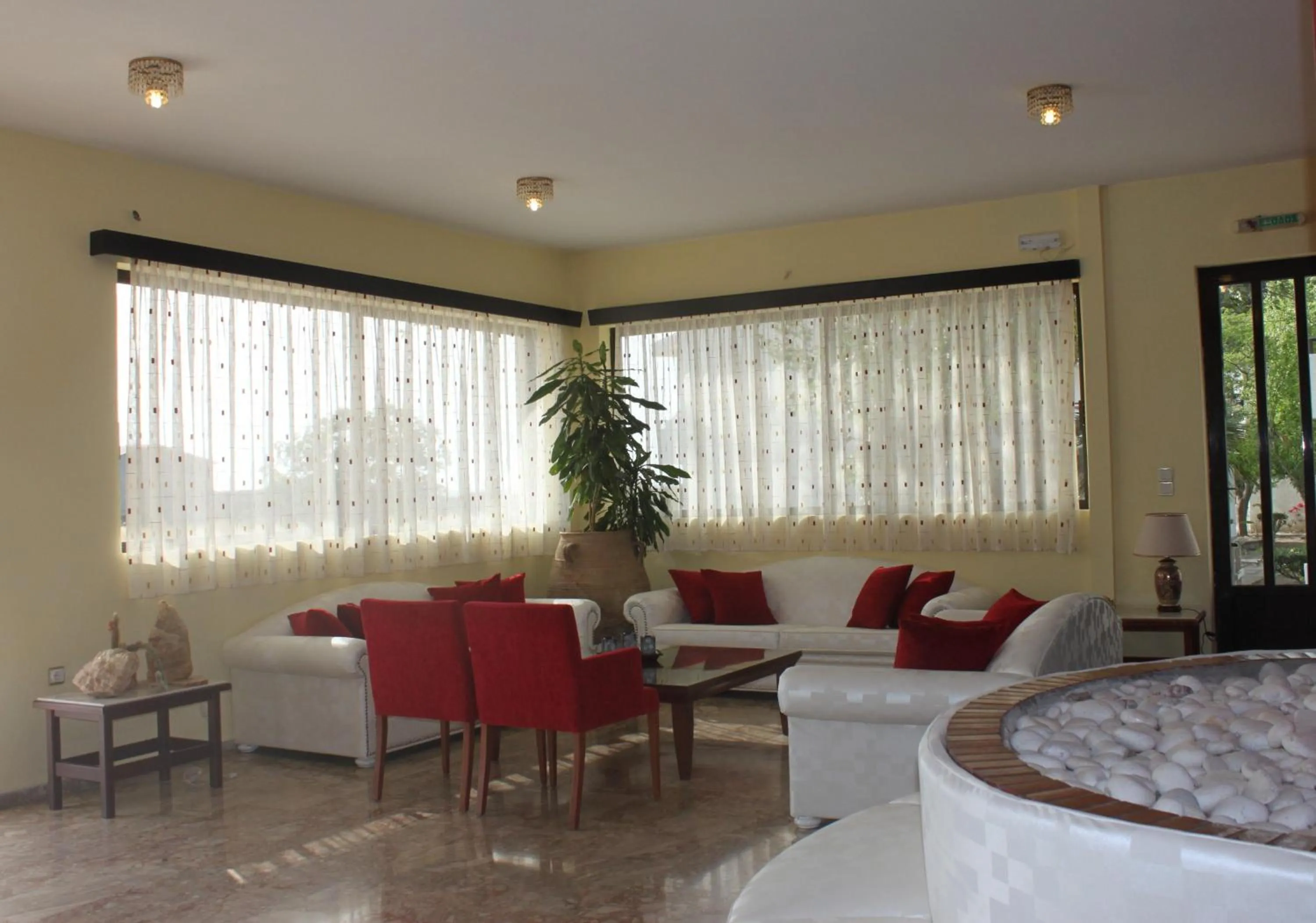 Living room in Vallian Village Hotel