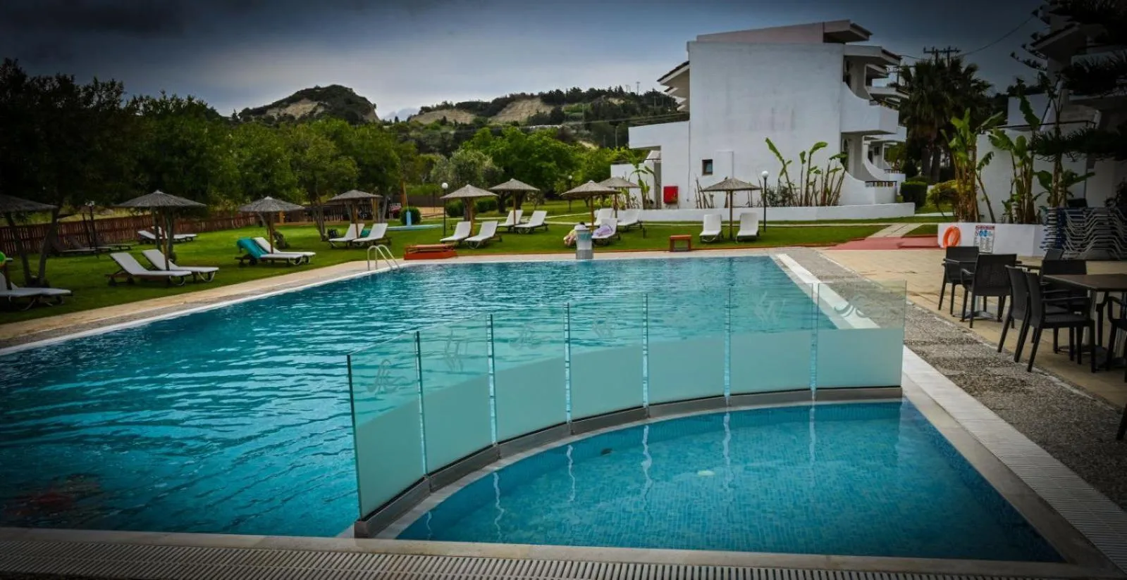 Swimming pool in Vallian Village Hotel