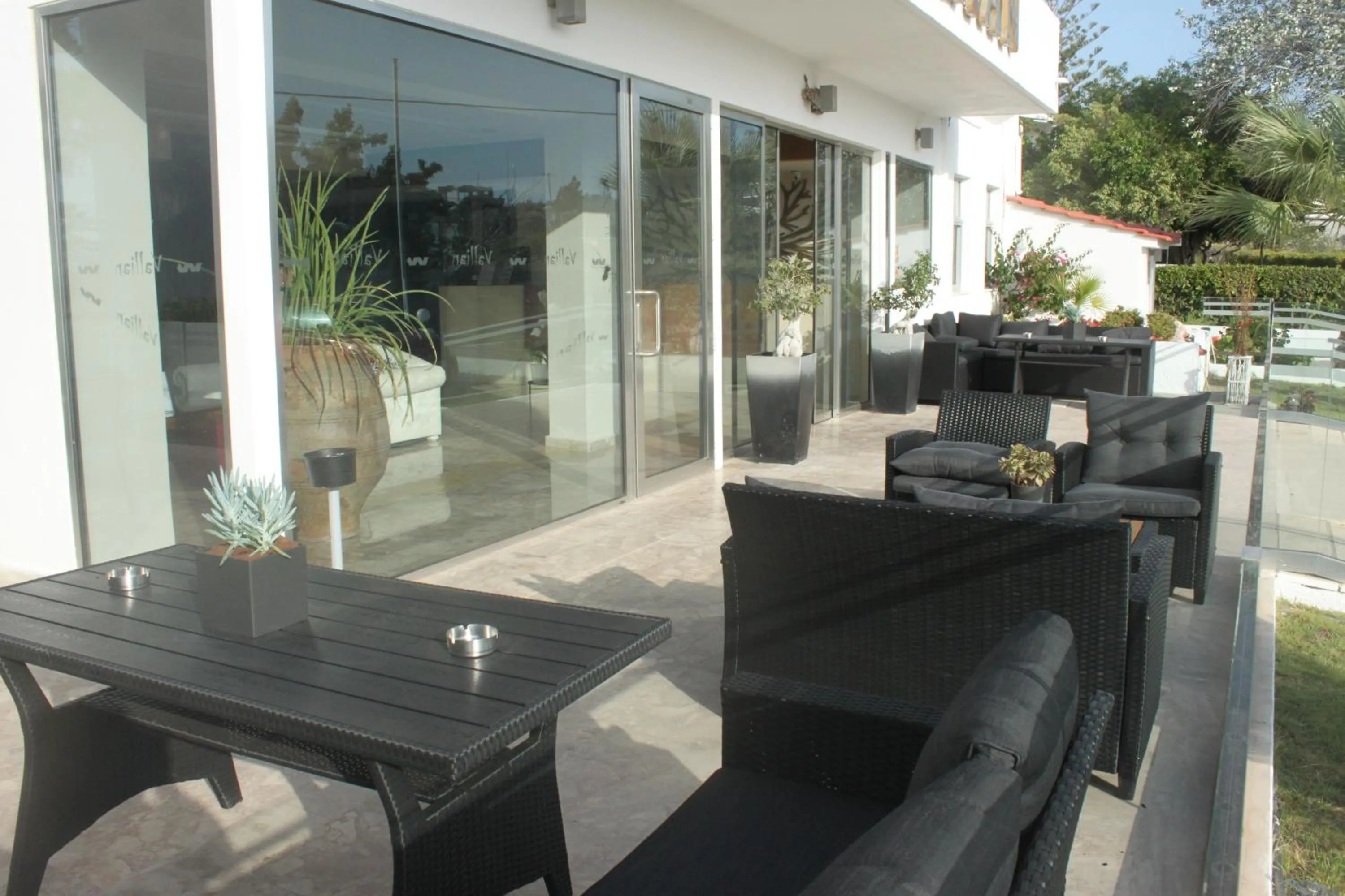 Vallian Village Hotel