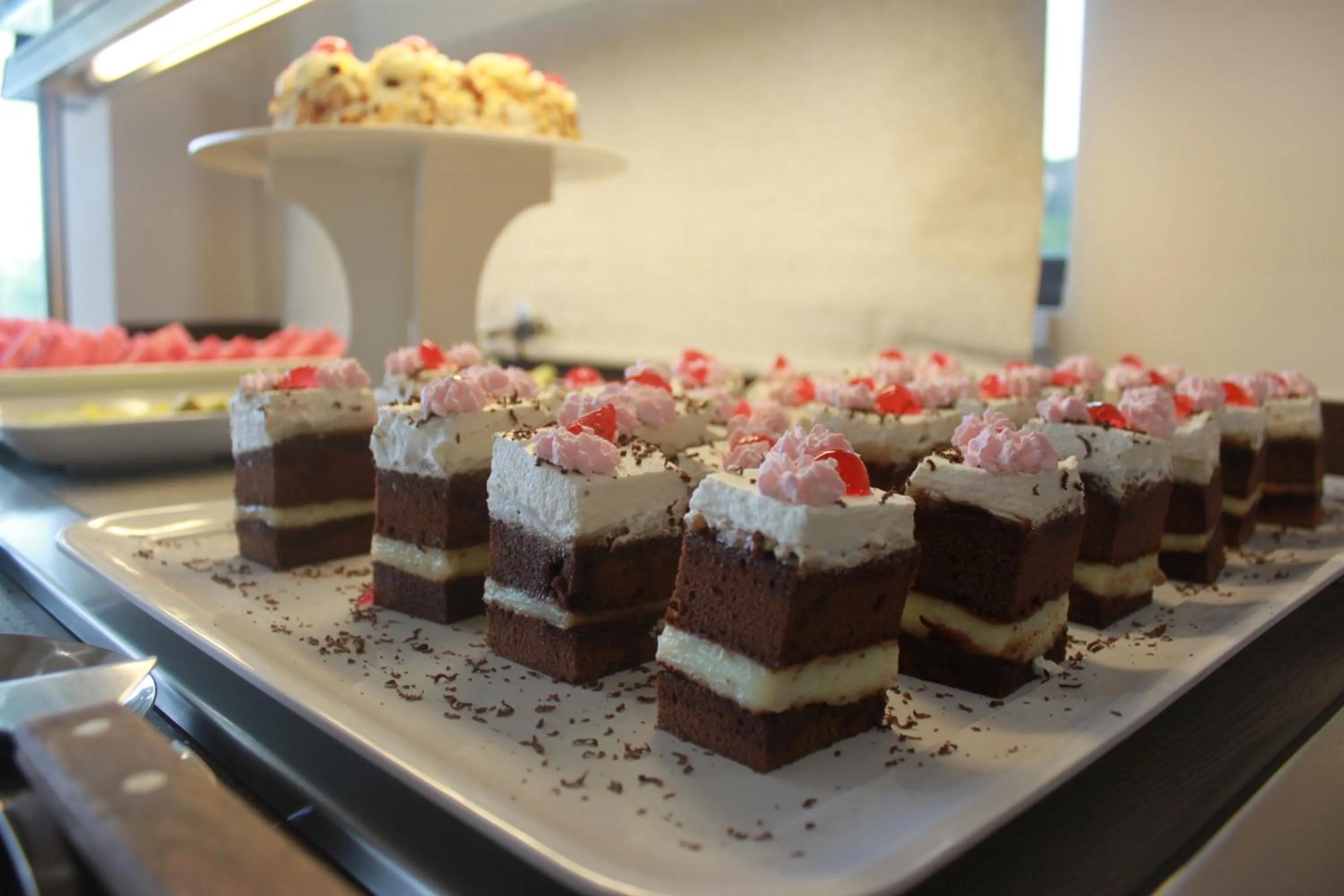 Food in Vallian Village Hotel