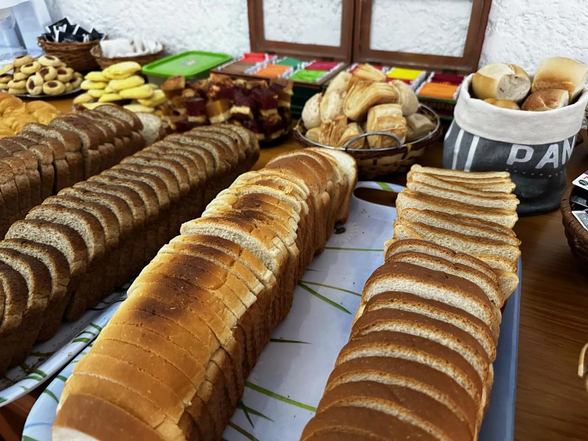 Buffet breakfast in Hotel Colonial