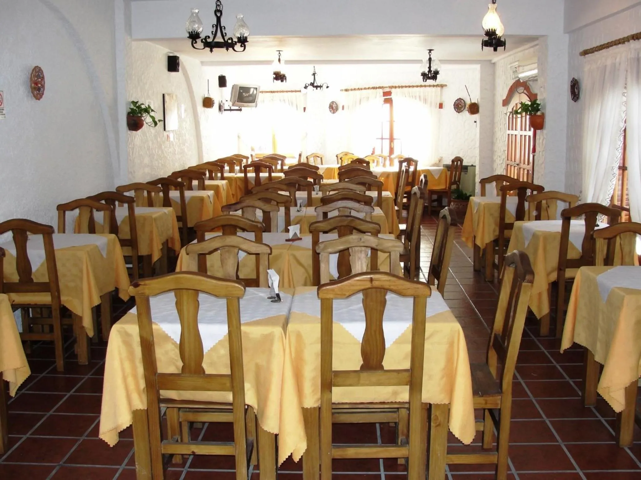 Day in Hotel Colonial