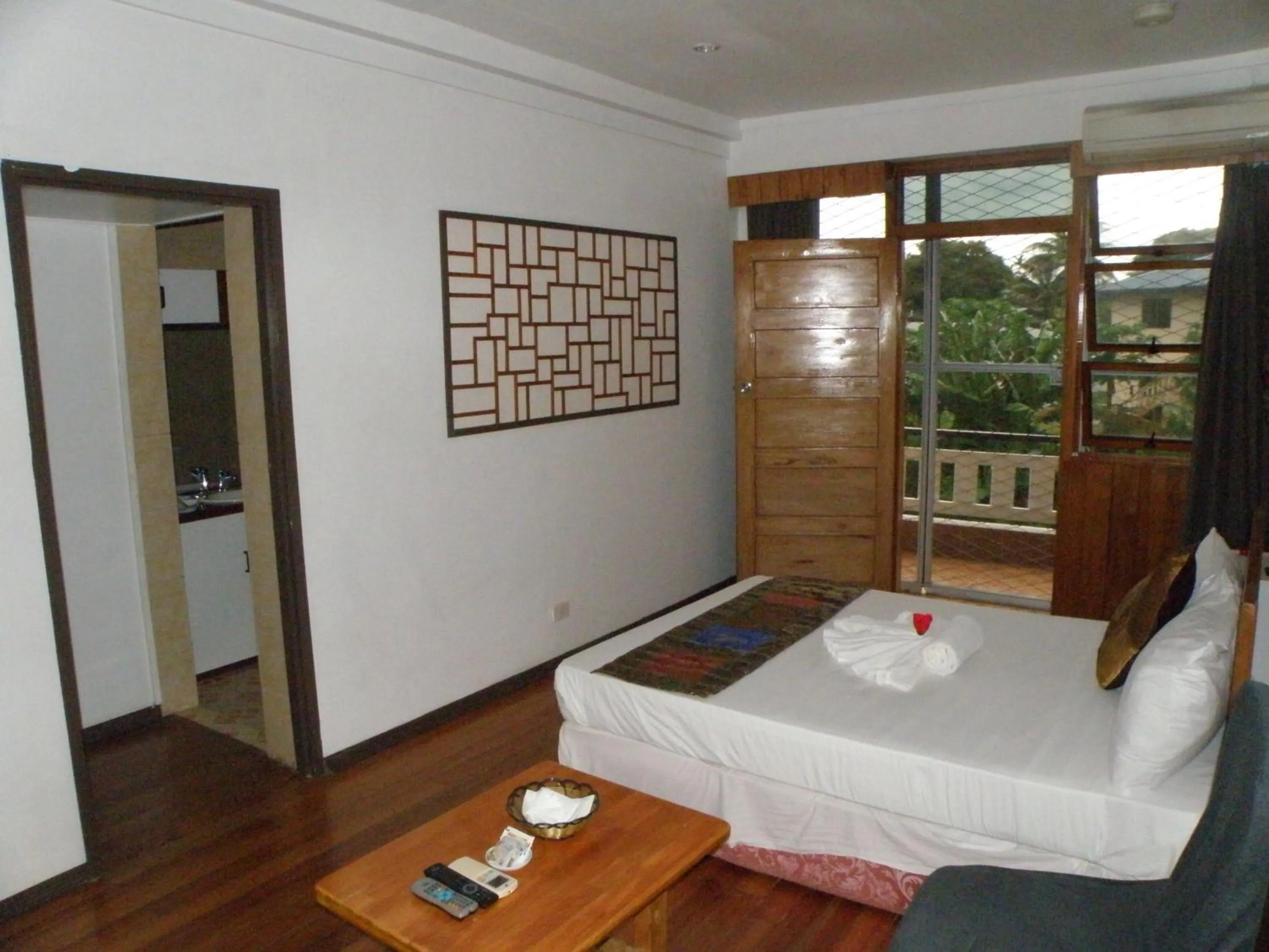 Bed in Tagimoucia House Hotel