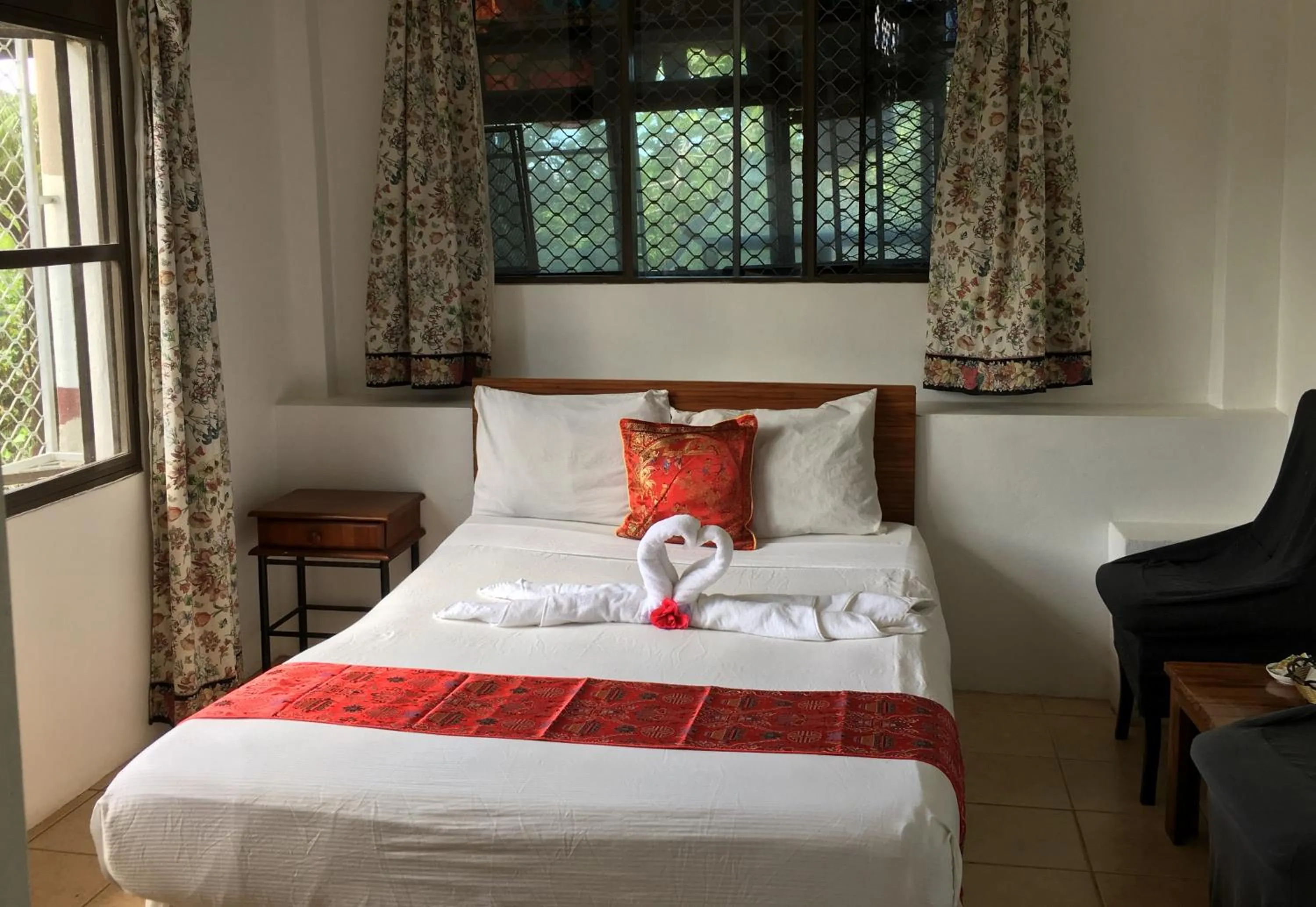 Bed in Tagimoucia House Hotel