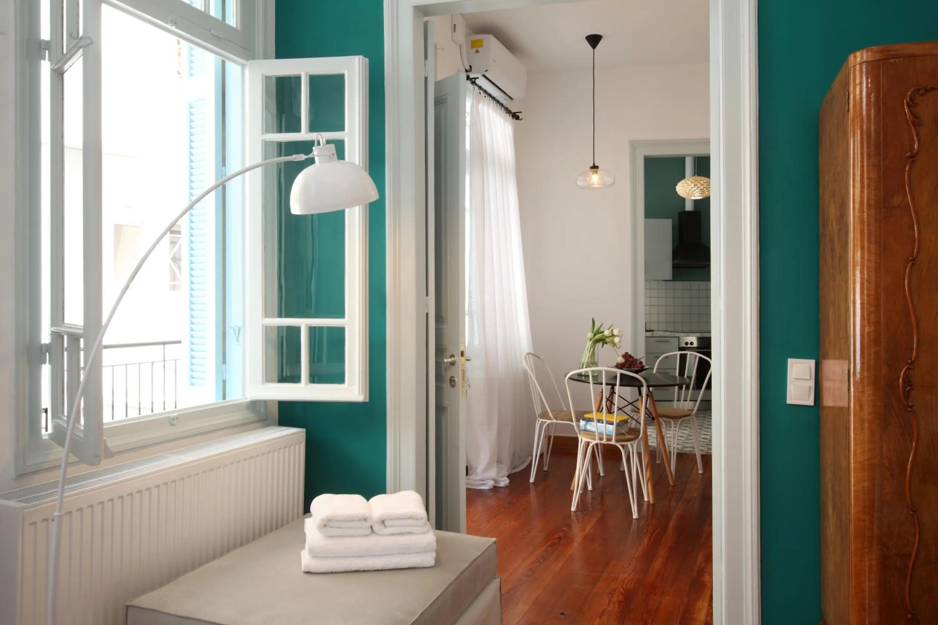 Patio in Live in Athens, THISEIO Historic House