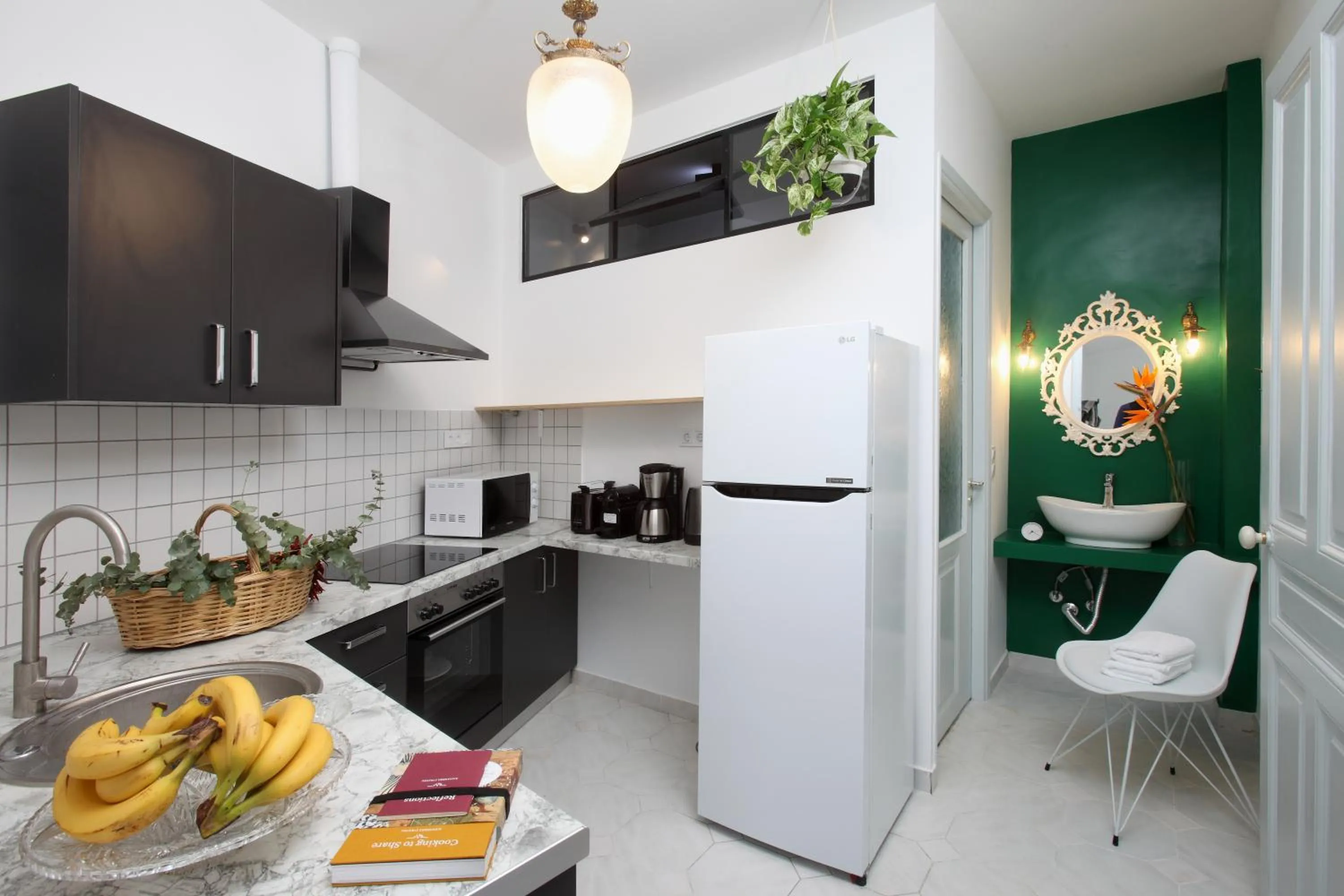 Coffee/tea facilities in Live in Athens, THISEIO Historic House