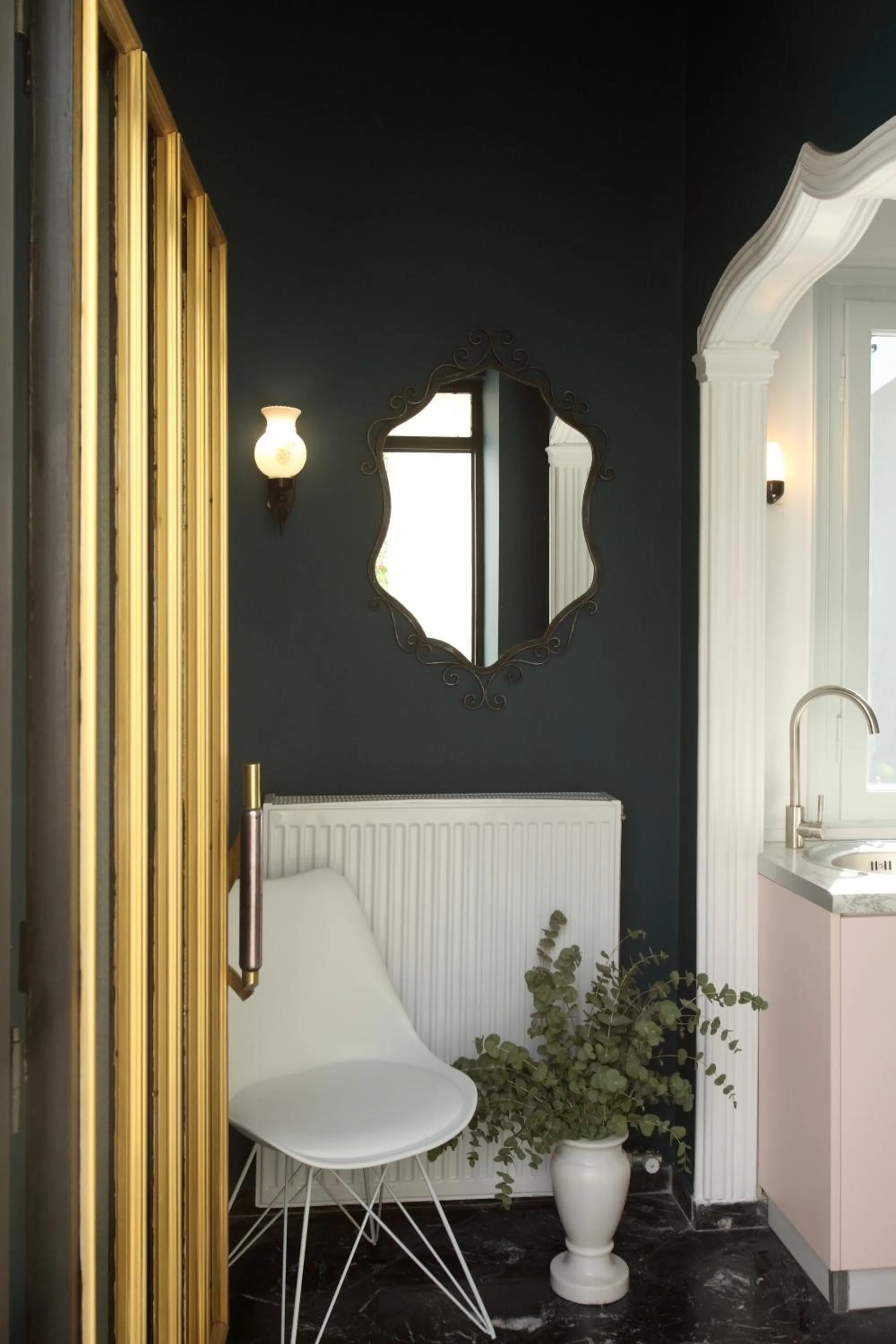 Facade/entrance in Live in Athens, THISEIO Historic House