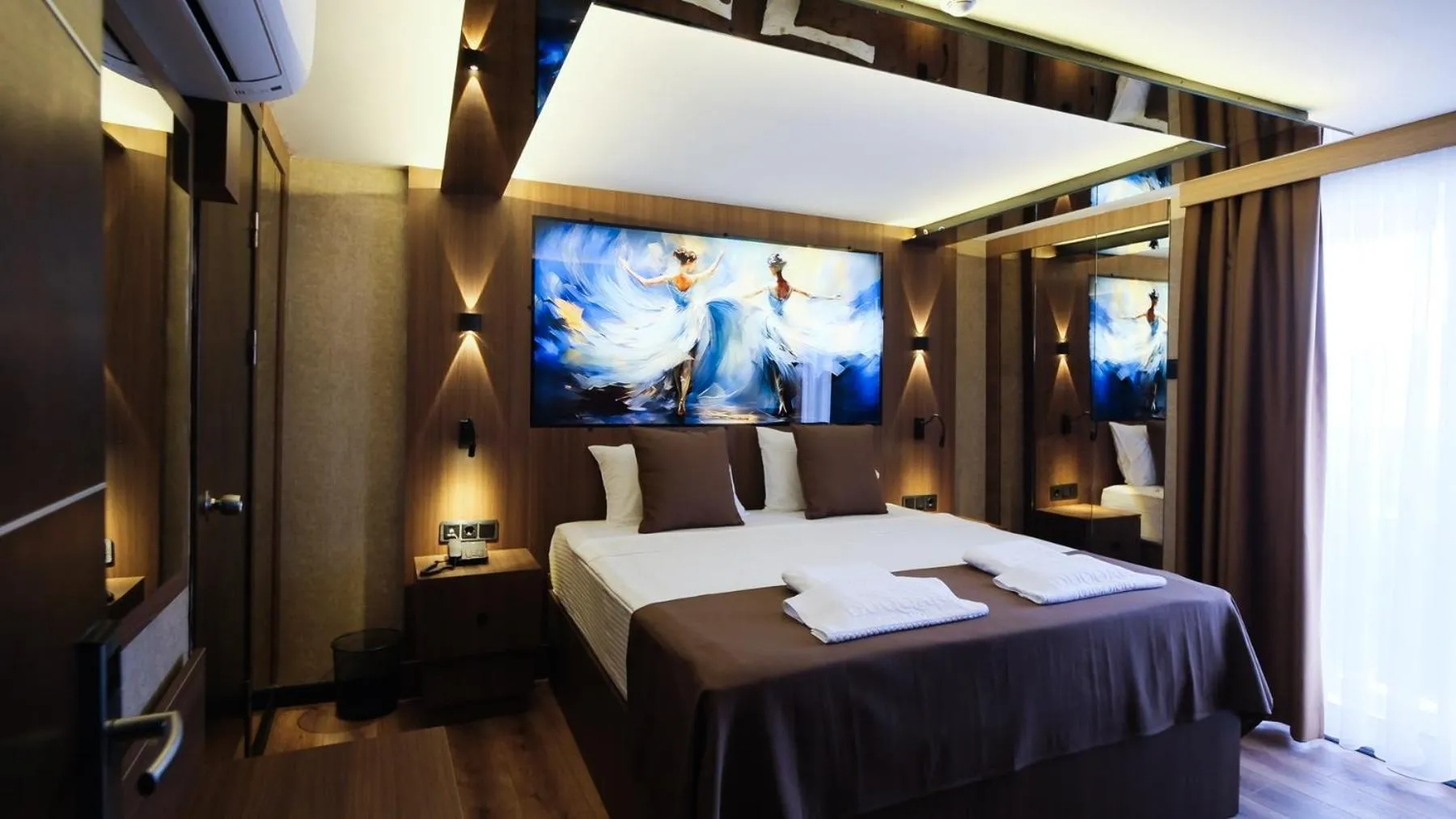 Bed in Dabaklar Hotel