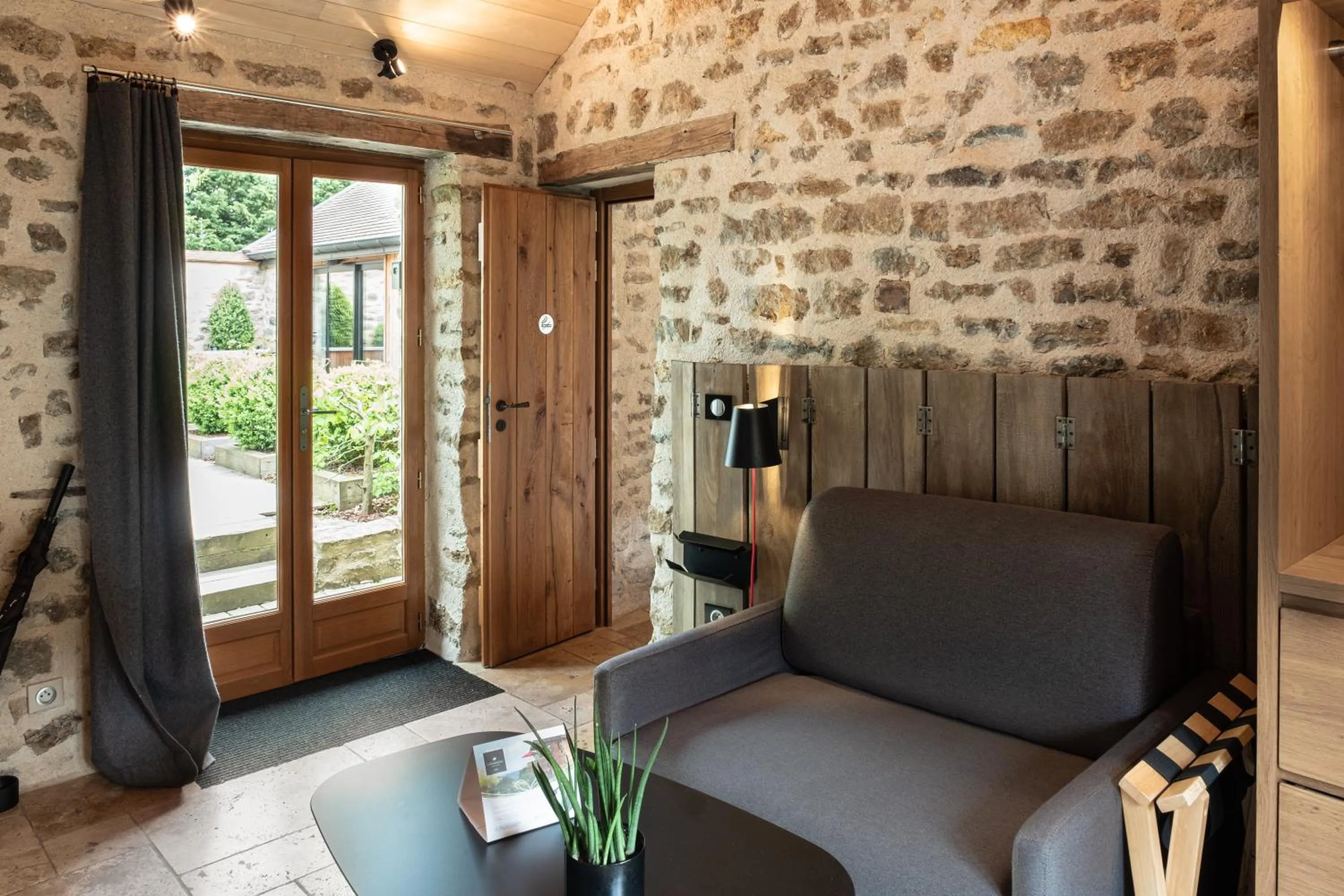 Seating area in Le Domaine des Prés Verts Suites & Chambres avec Jacuzzi Privatif