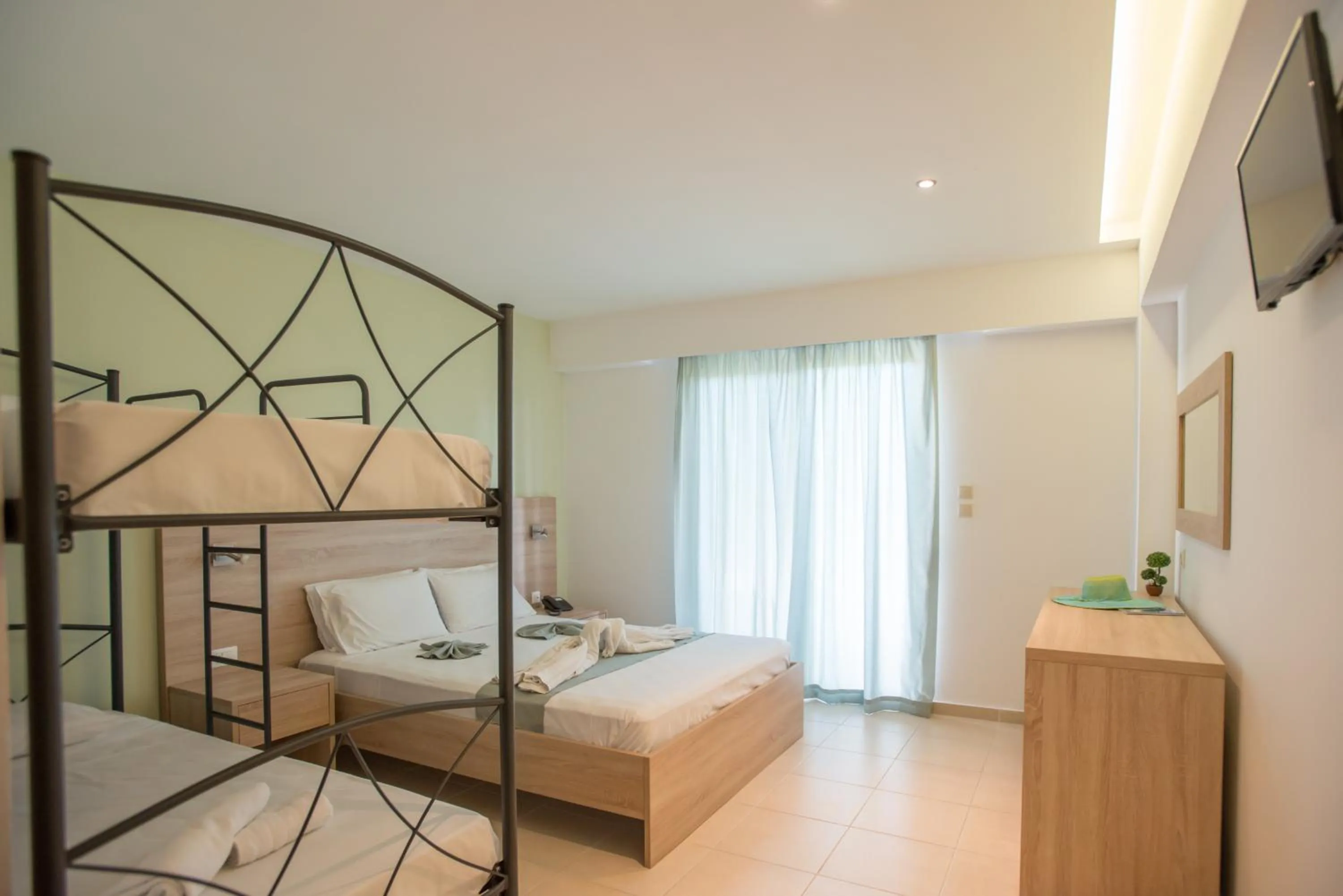 Photo of the whole room, Bed in Meliton Hotel