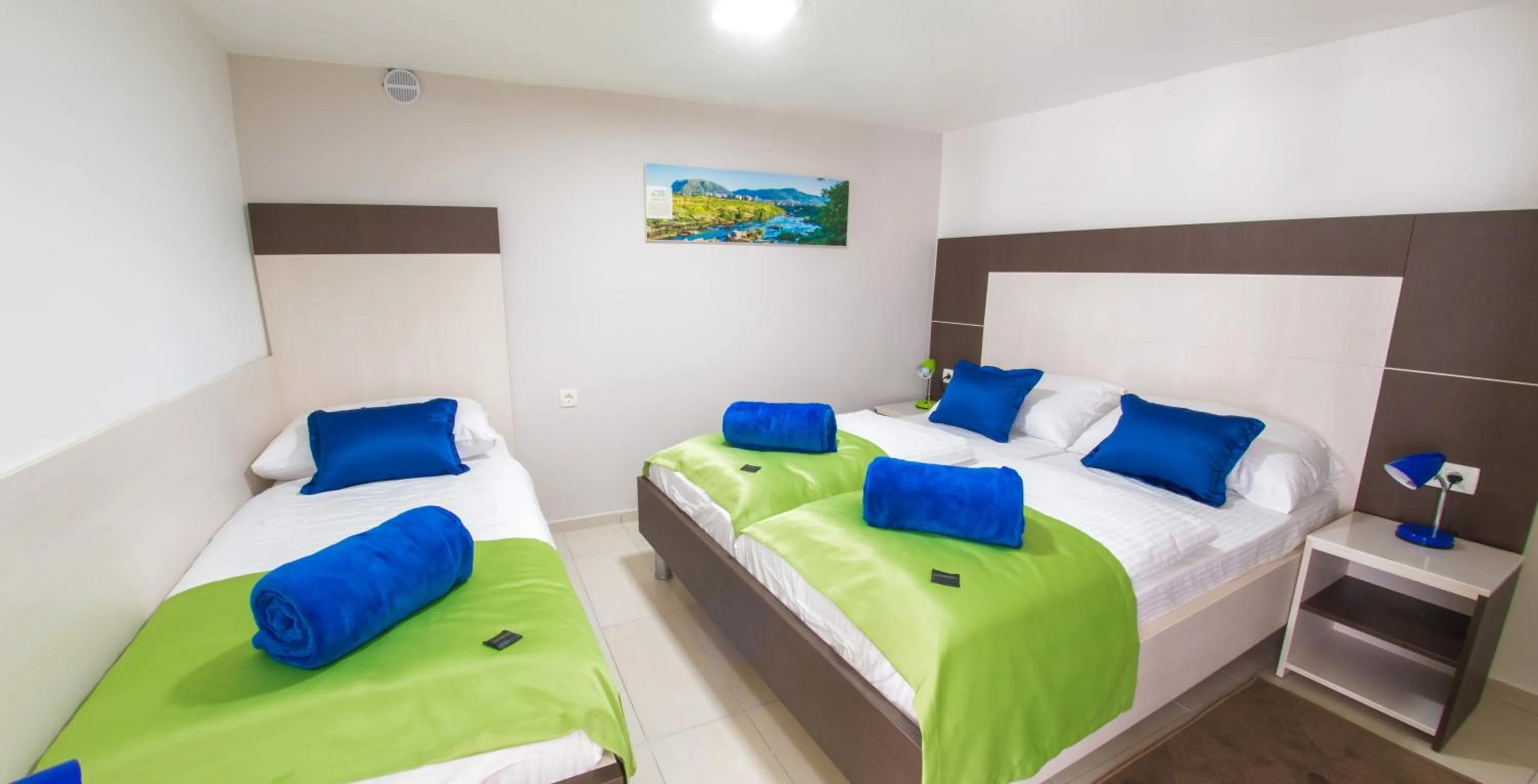 Bedroom, Bed in Five Rivers Rooms