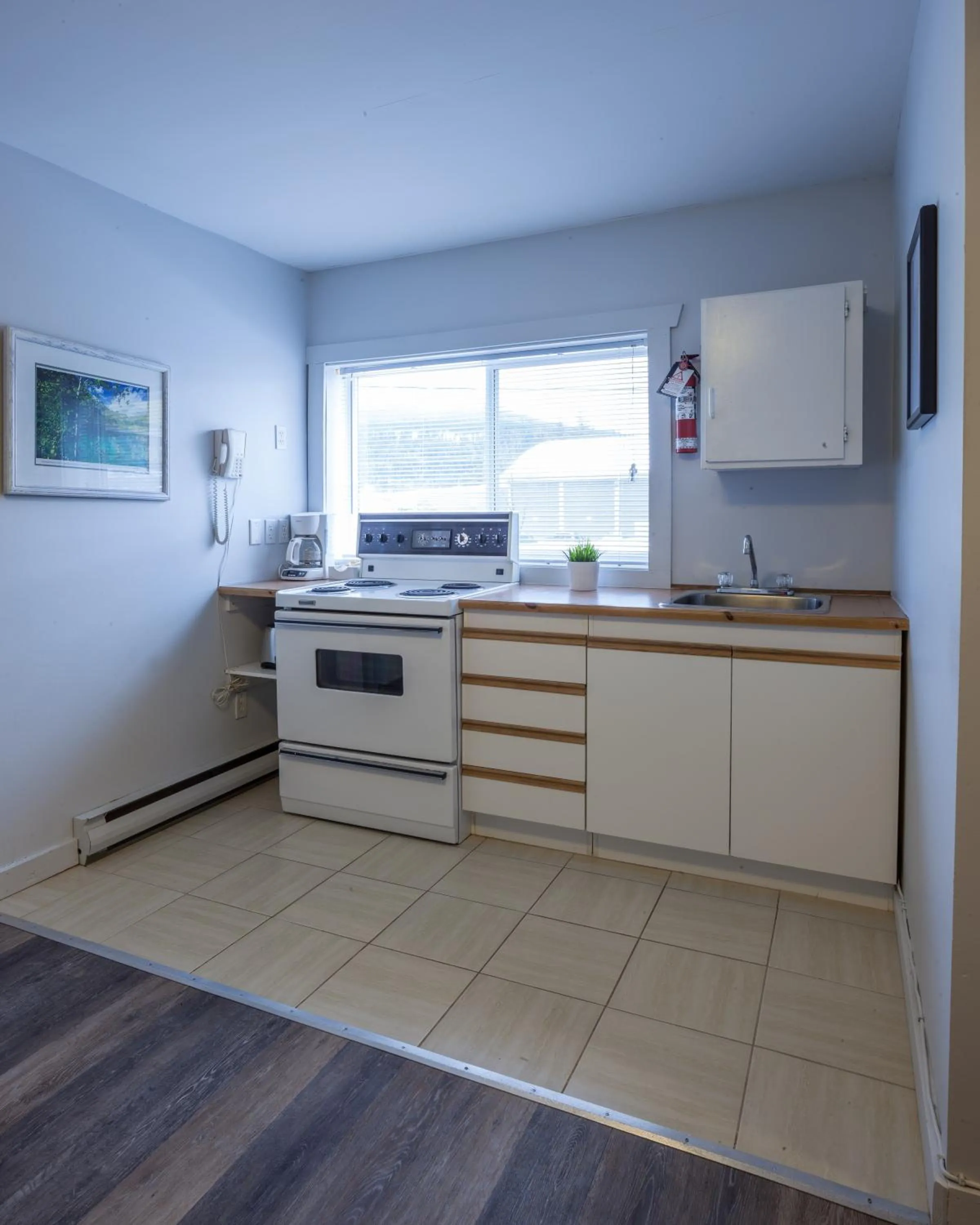 Day in Snow Valley Lodging