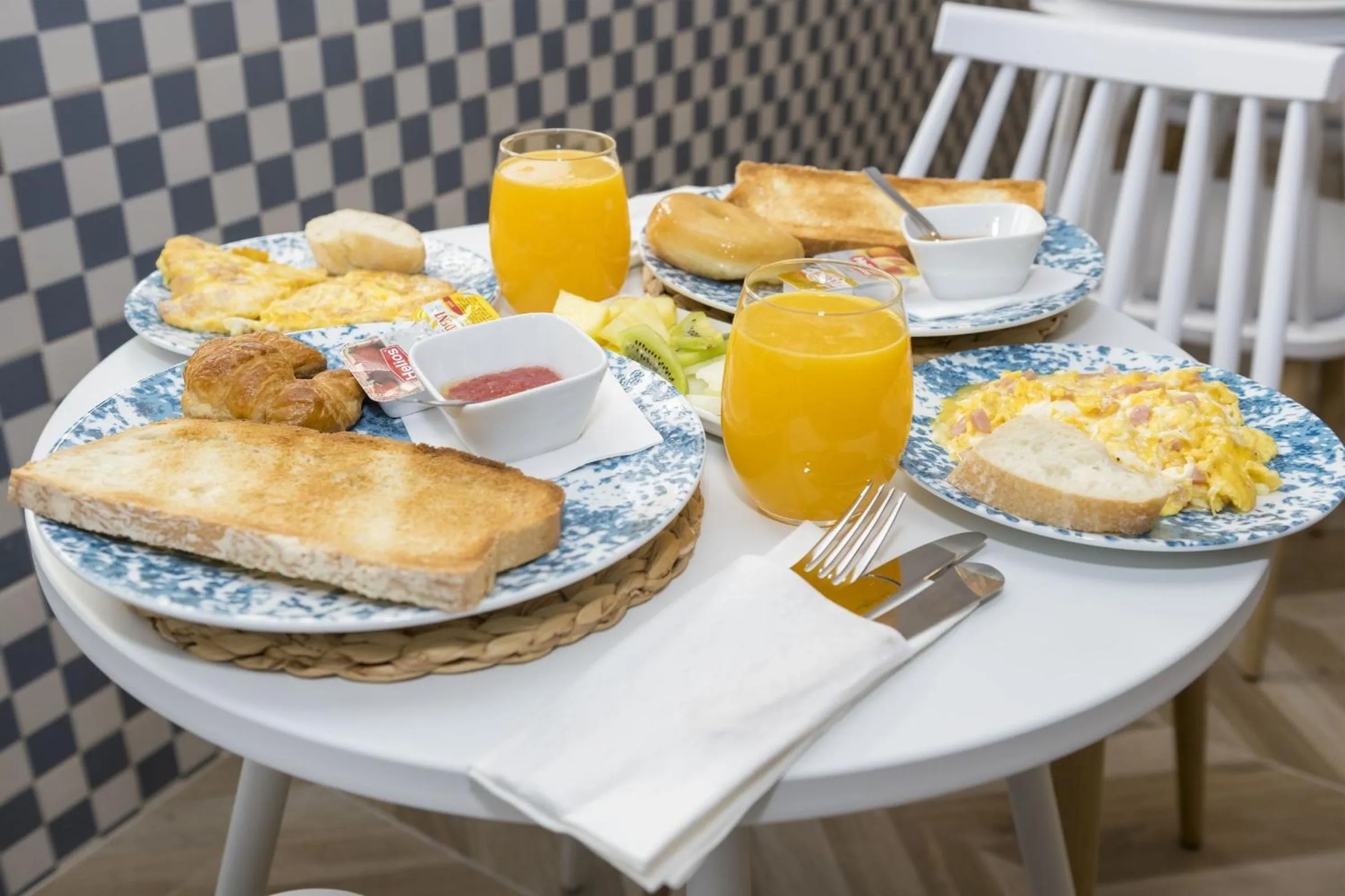Breakfast in Duna Hotel Boutique