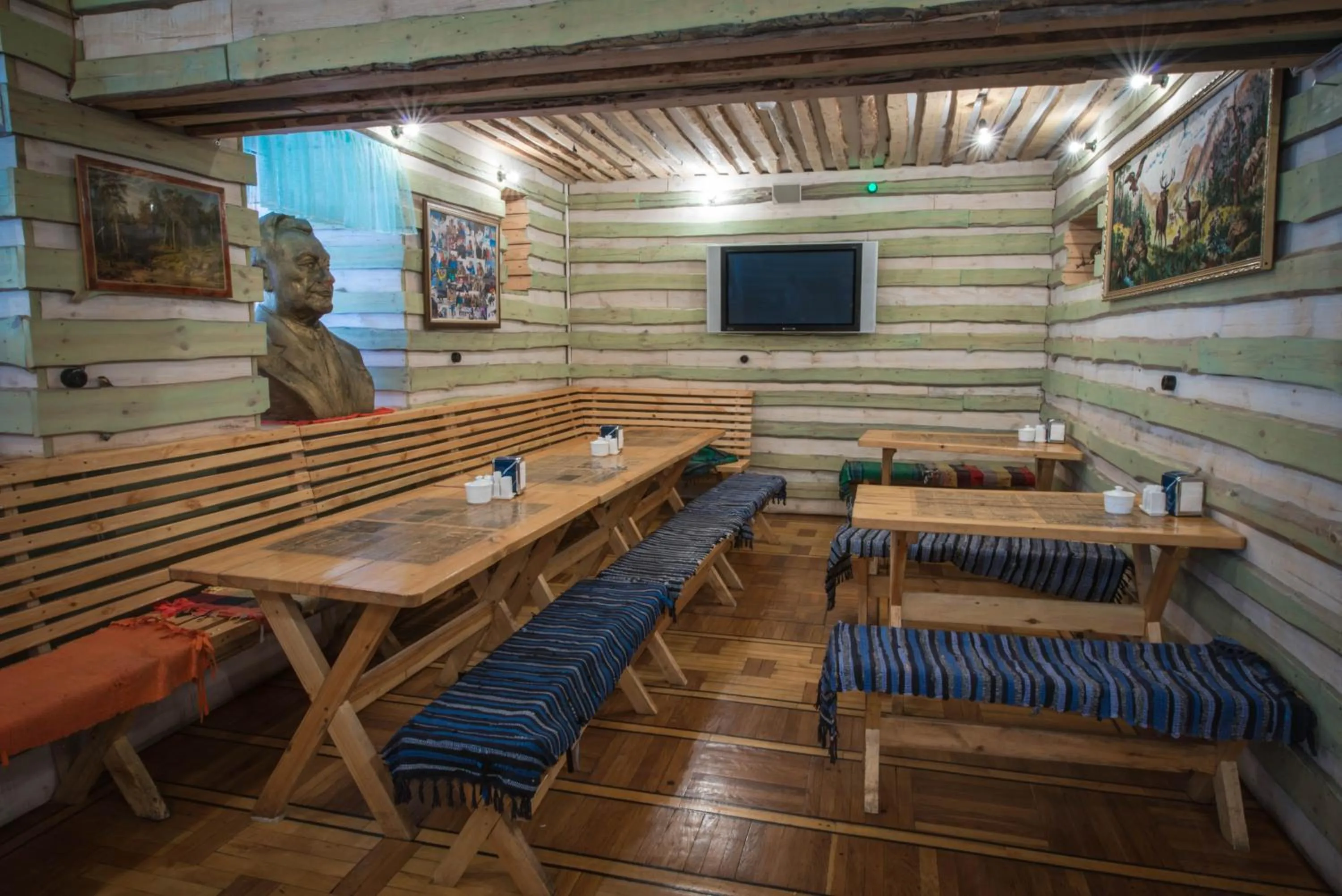 Restaurant/places to eat in Shymbulak Resort Hotel