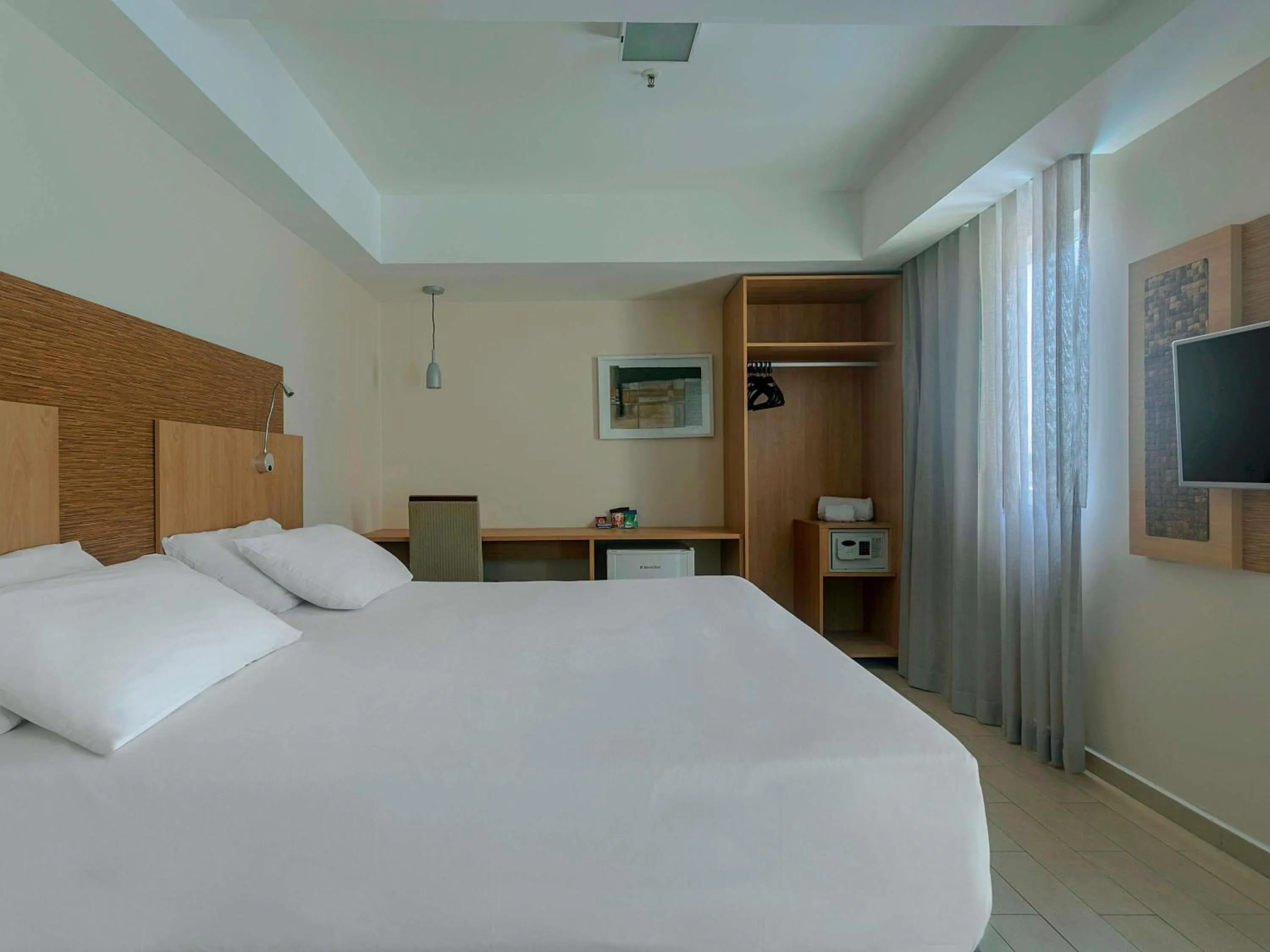 Bedroom, Bed in Mercure Maceio Pajuçara