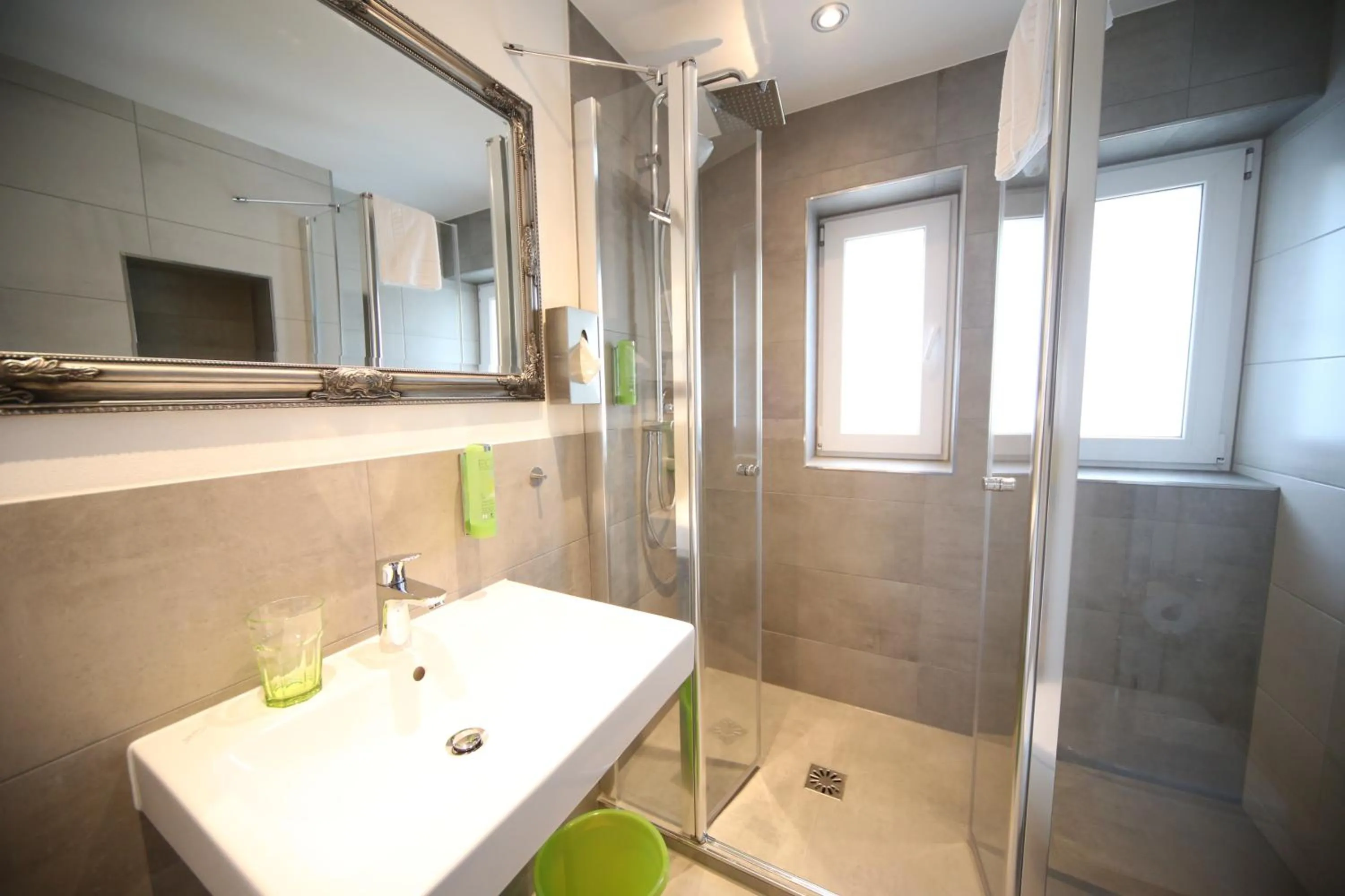 Photo of the whole room in La Maison Vintage