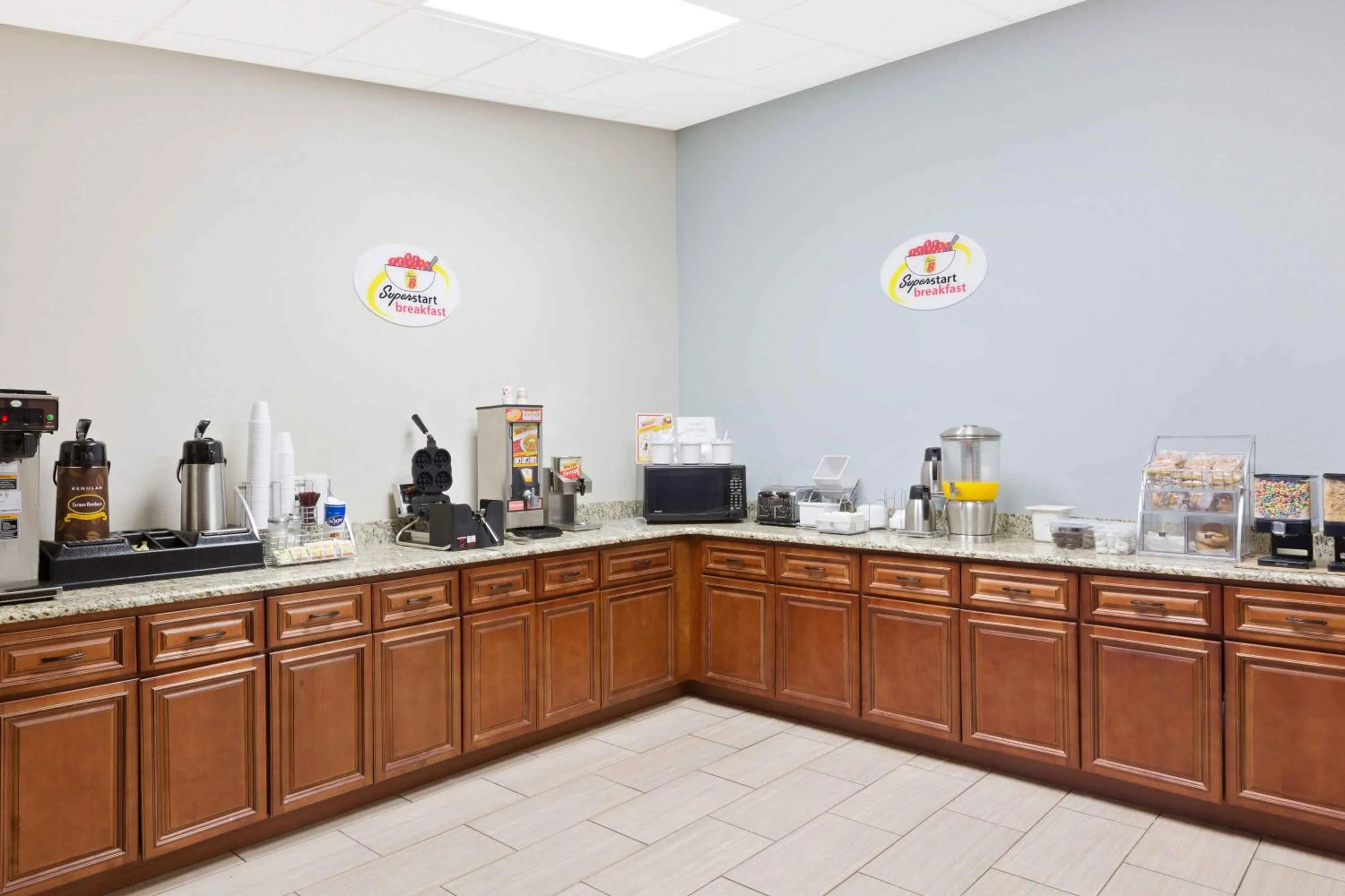 Continental breakfast in Rodeway Inn Charlotte Airport Area