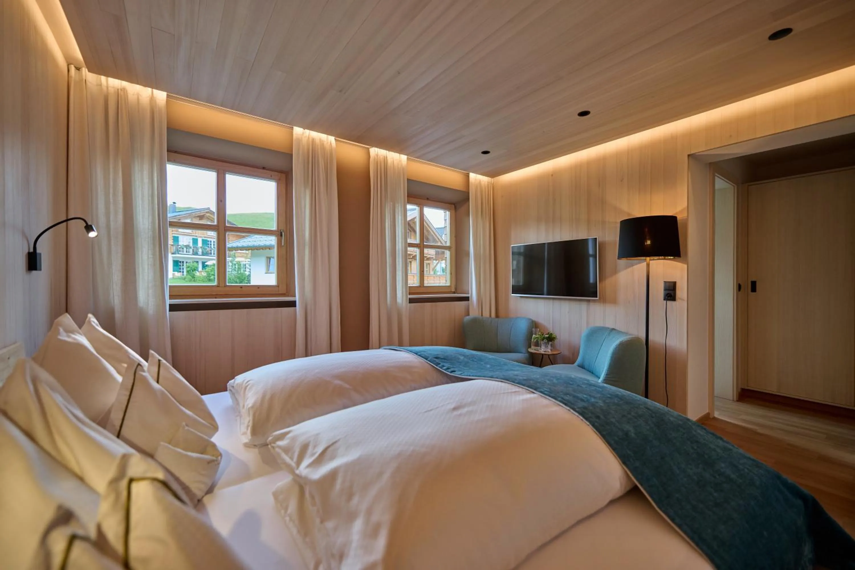 Bed in Hotel Mohnenfluh