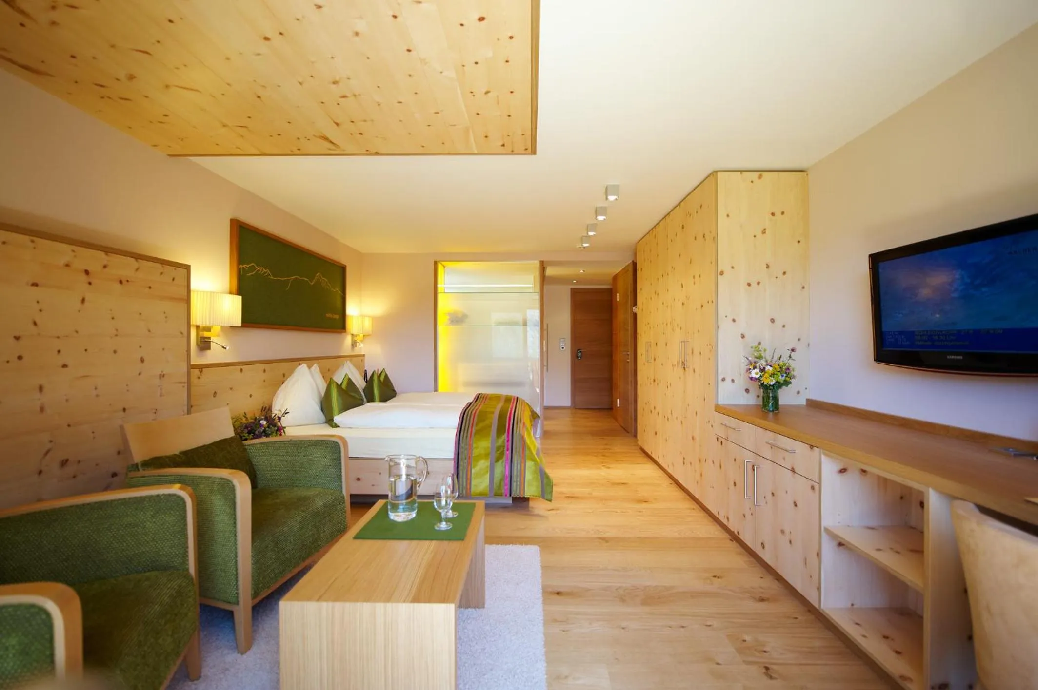 Photo of the whole room in Hotel Mohnenfluh