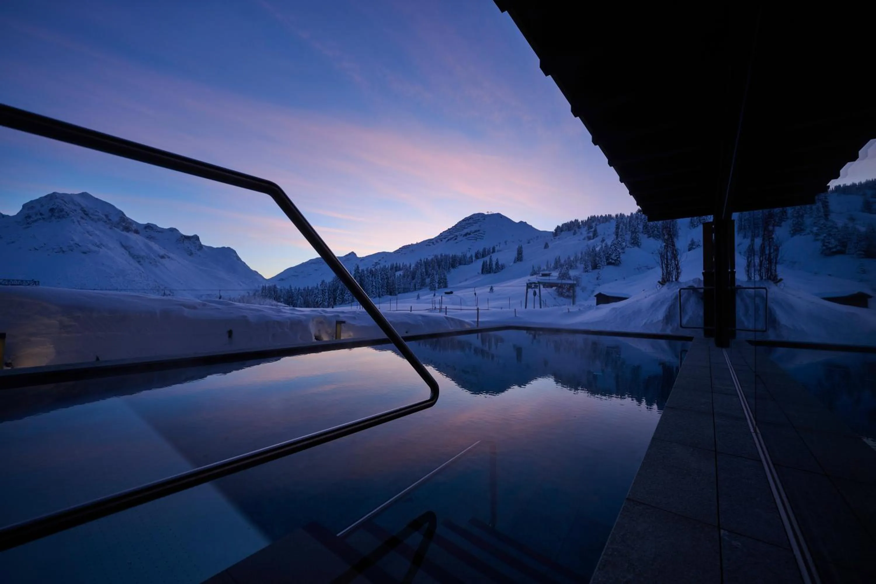 Swimming pool in Hotel Mohnenfluh