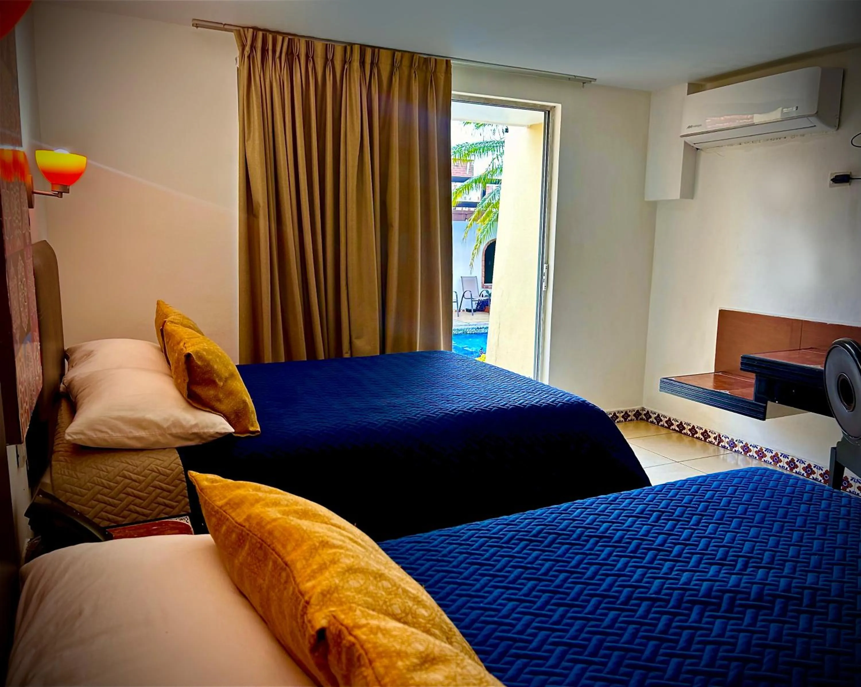 Bed in VF Villa Florencia Hotel