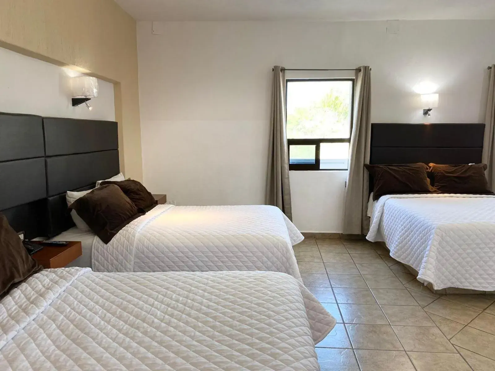 Triple Room in Hotel El Relicario Triple Room in Hotel El Relicario