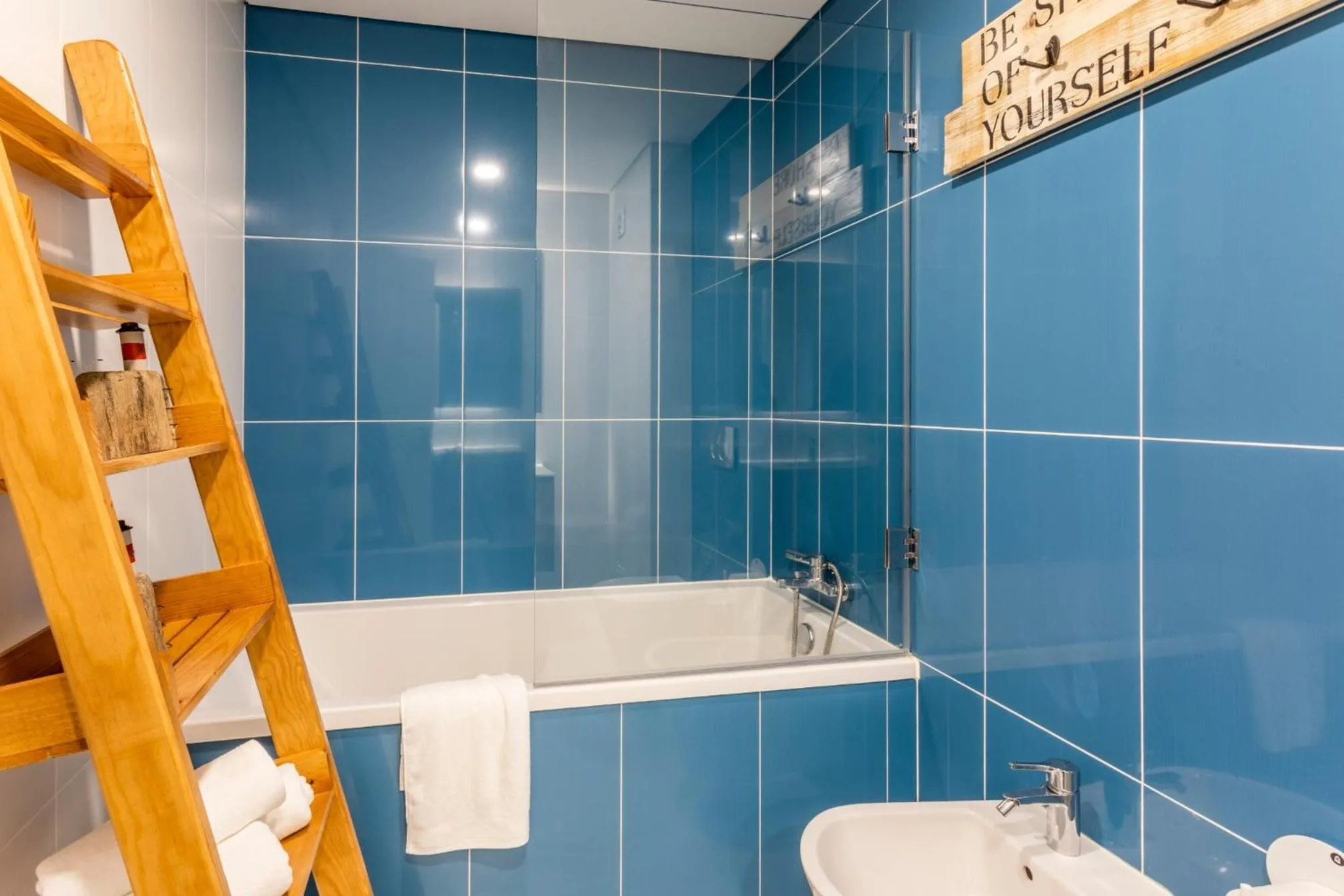 Bathroom in You and the sea