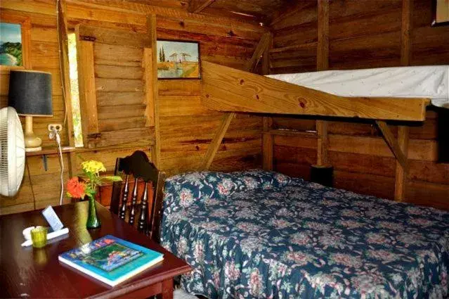 Double or Twin Room with Garden View in Secret Cabins at Firefly Beach Cottage Double or Twin Room with Garden View in Secret Cabins at Firefly Beach Cottage
