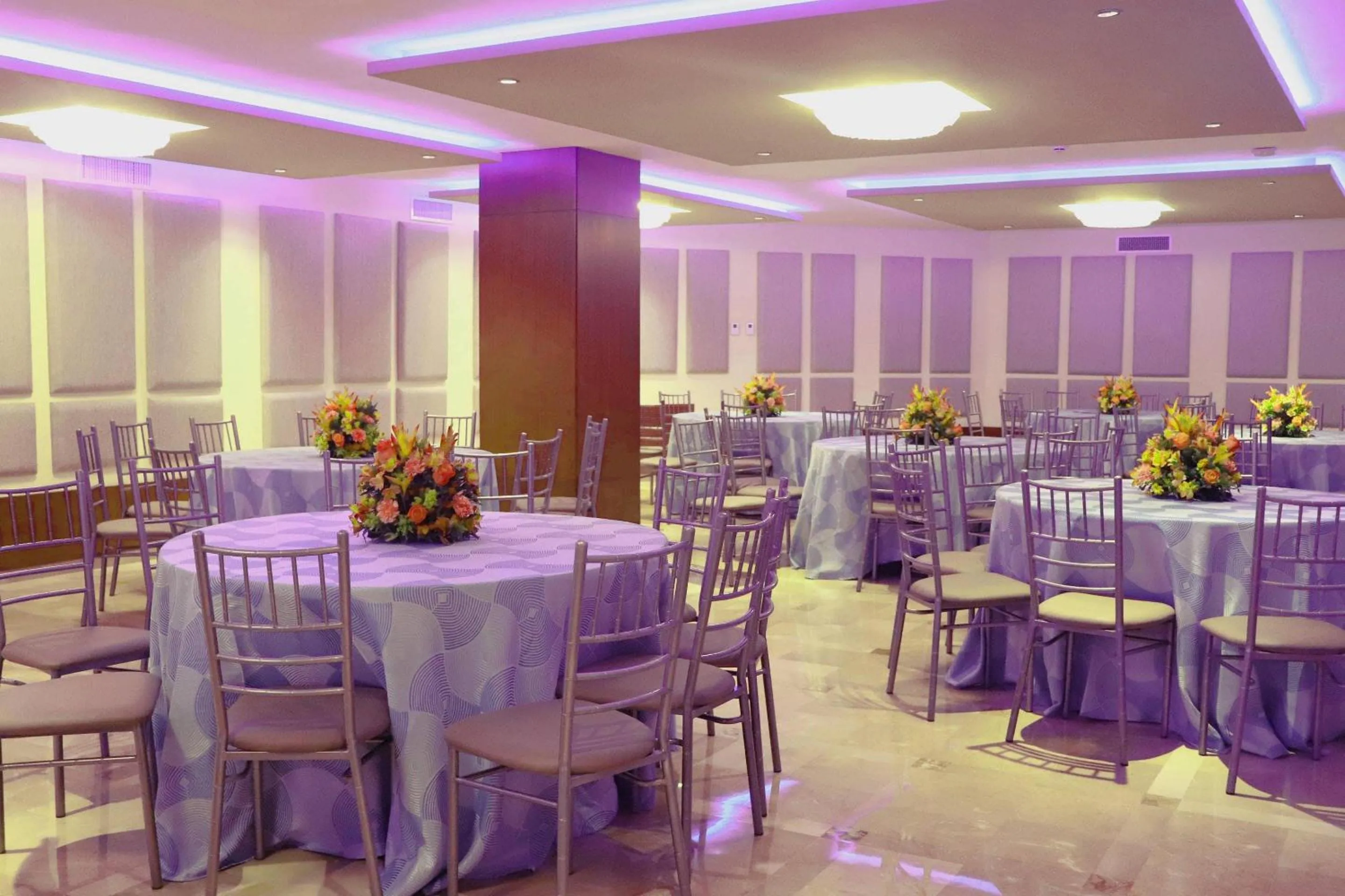 Meeting/conference room in Grand Hotel Guayaquil, an Ascend Collection Hotel