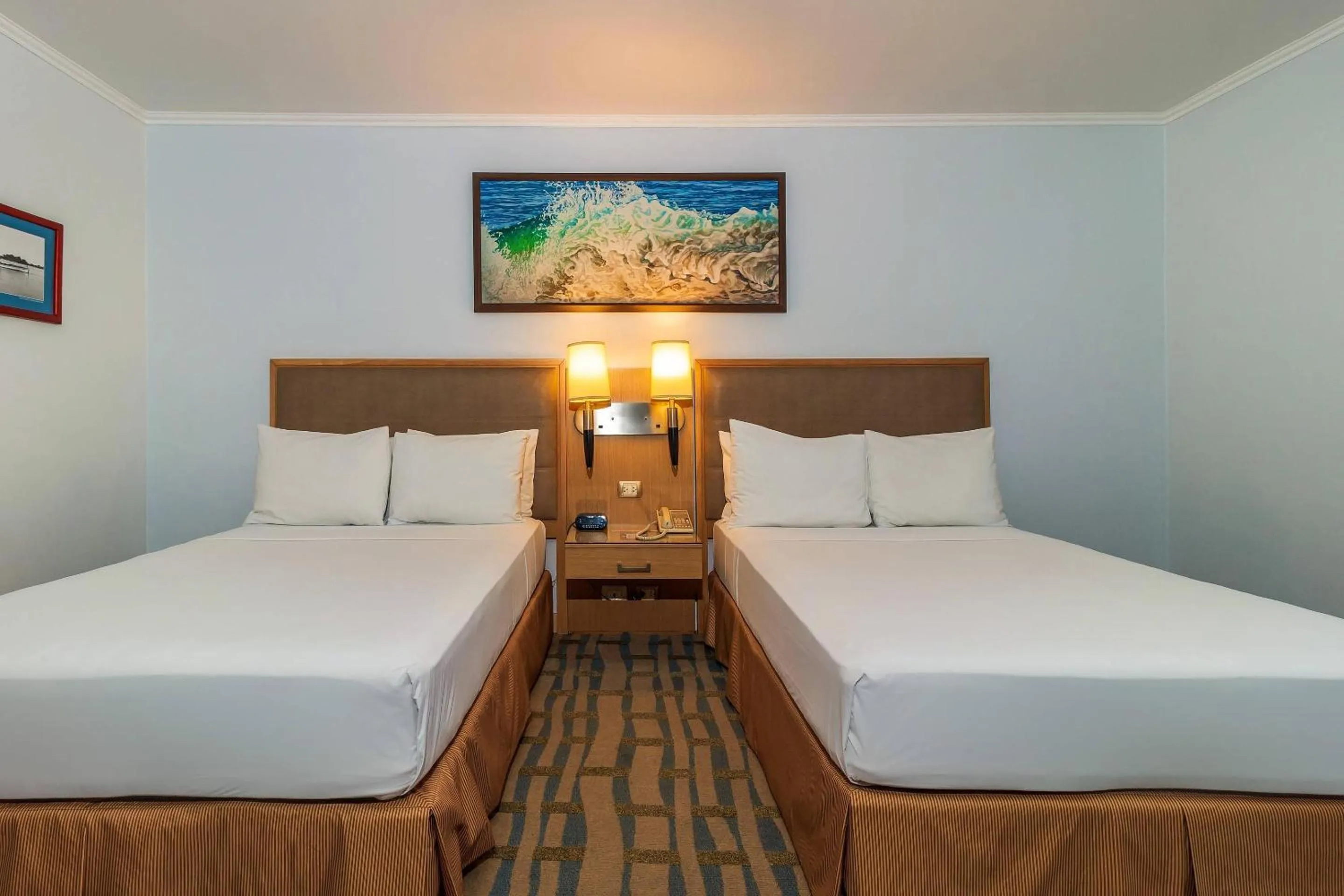 Bedroom, Bed in Grand Hotel Guayaquil, an Ascend Collection Hotel