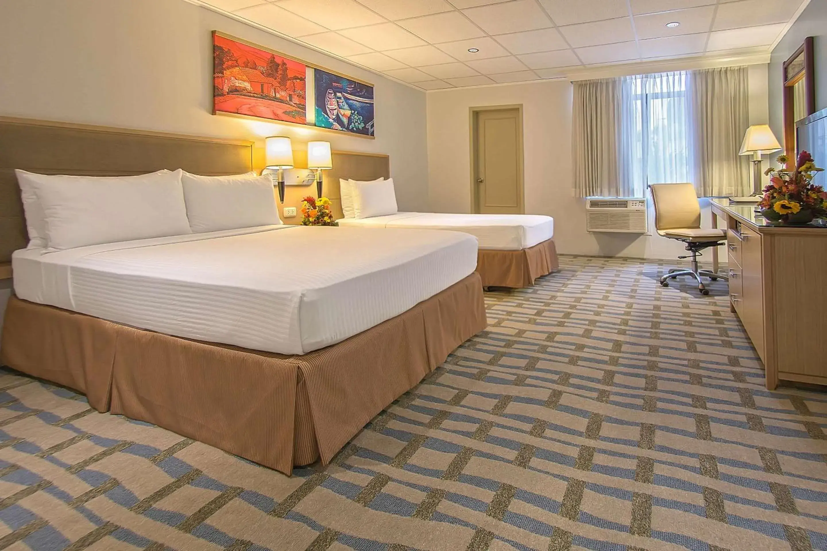 Double Room with Two Double Beds - Non-Smoking in Grand Hotel Guayaquil, an Ascend Collection Hotel Double Room with Two Double Beds - Non-Smoking in Grand Hotel Guayaquil, an Ascend Collection Hotel