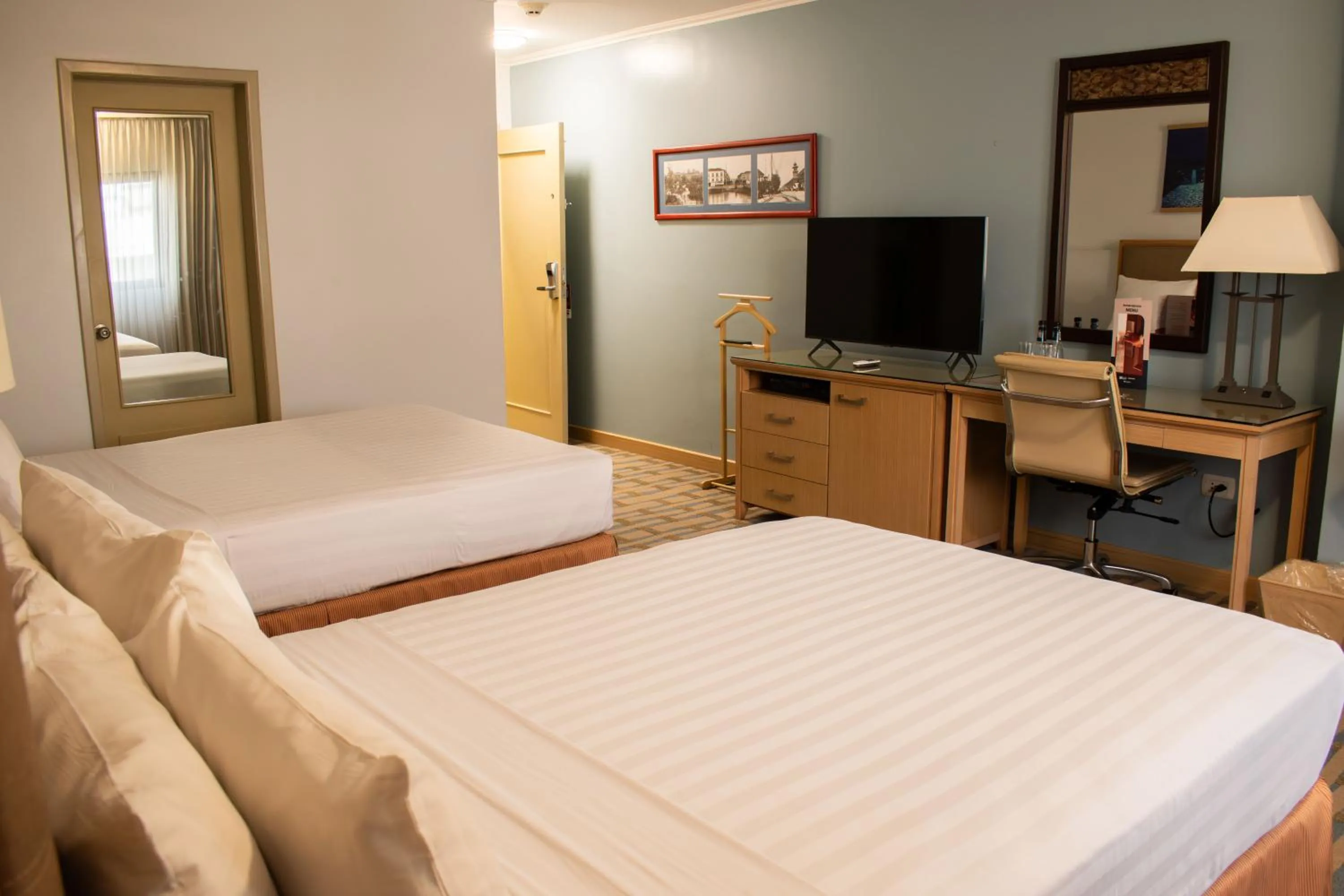 Bed in Grand Hotel Guayaquil, an Ascend Collection Hotel